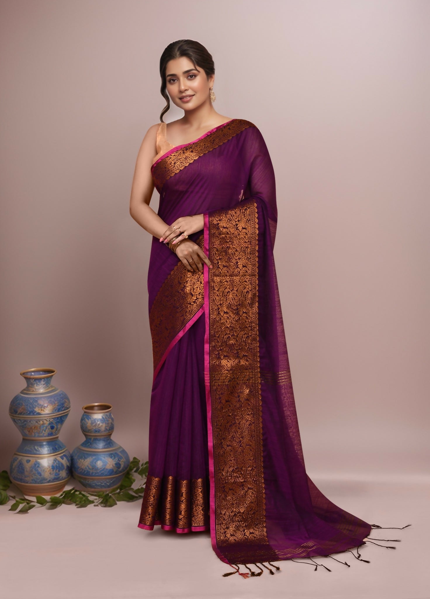 Joban Fashion Wine Cotton Blend Handloom Saree - Dista