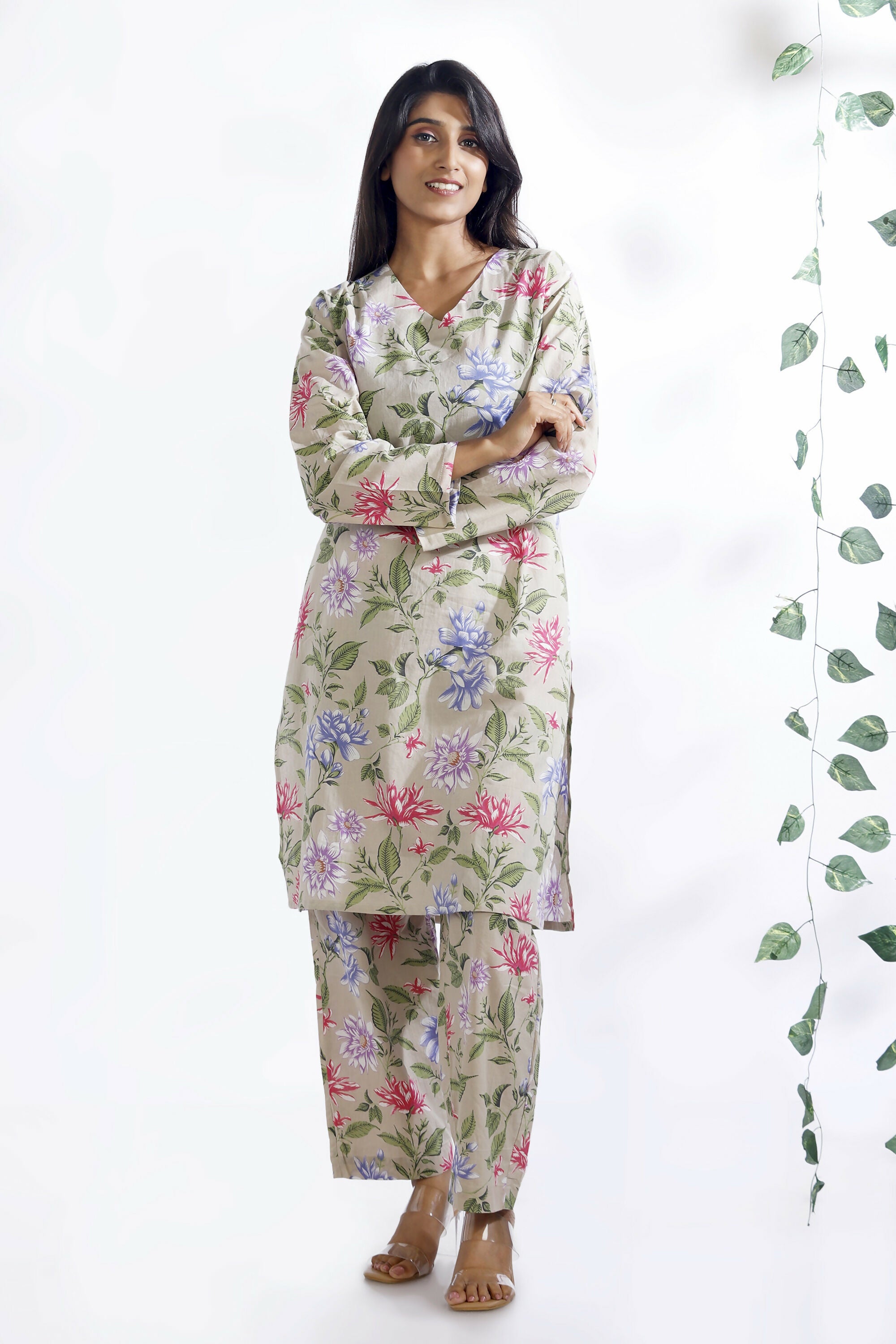 Breathables Women’S Loungewear Long Kurta Co-Ord Set Cotton Cream Floral Print - Dista