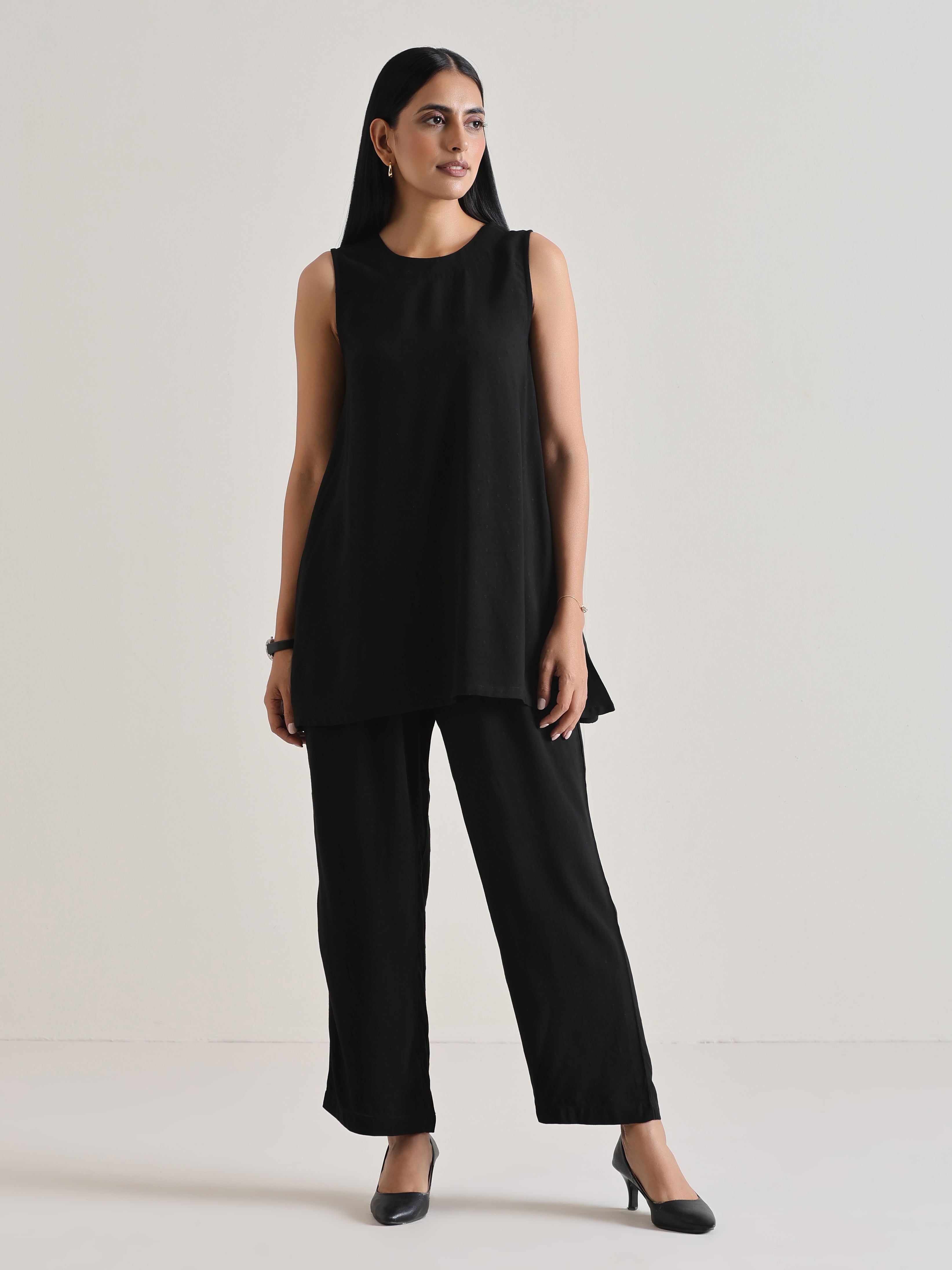 trueBrowns Black Sleeveless Co-Ord Set - Distacart