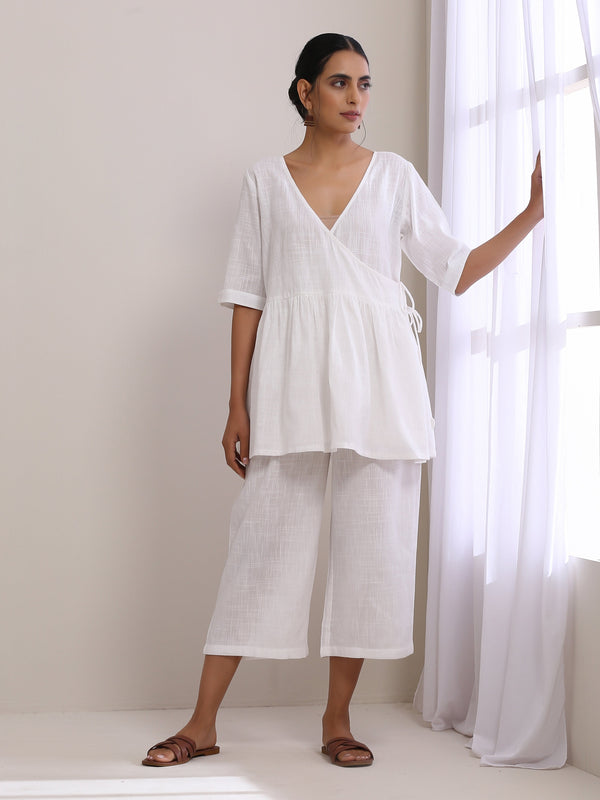trueBrowns White Slub Texture Short Angrakha Co-Ord Set - Distacart