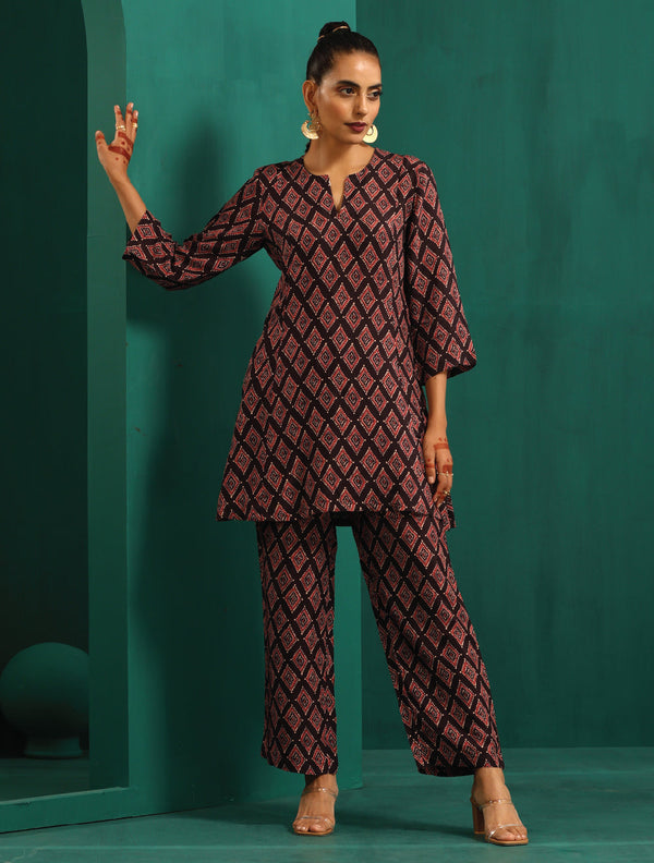 trueBrowns Black Diamond Muslin Silk Printed Relaxed Co-ord Set - Distacart