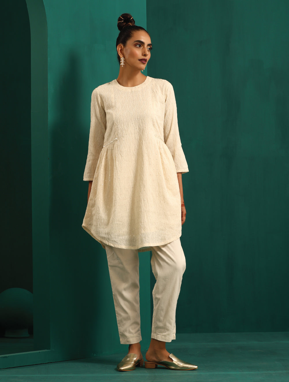 trueBrowns Ivory Tonal Cotton Side Gathers Co-ord Set - Distacart