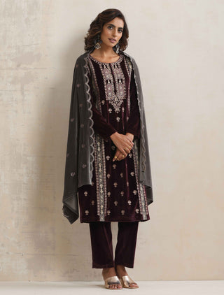 trueBrowns Purple Velvet Embroidered Kurta Pant Dupatta Set - Distacart