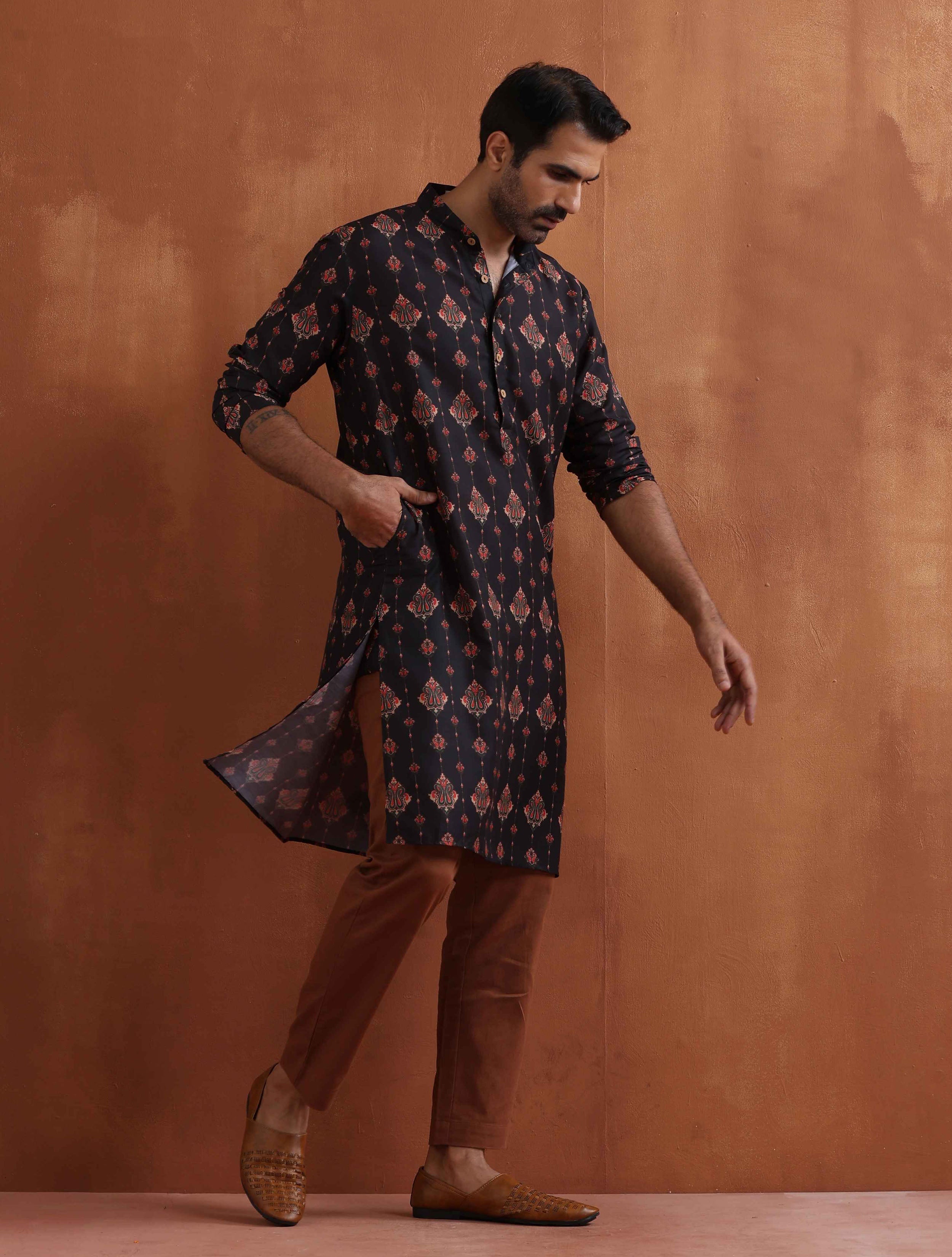 trueBrowns Men's Black Printed Kurta - Distacart