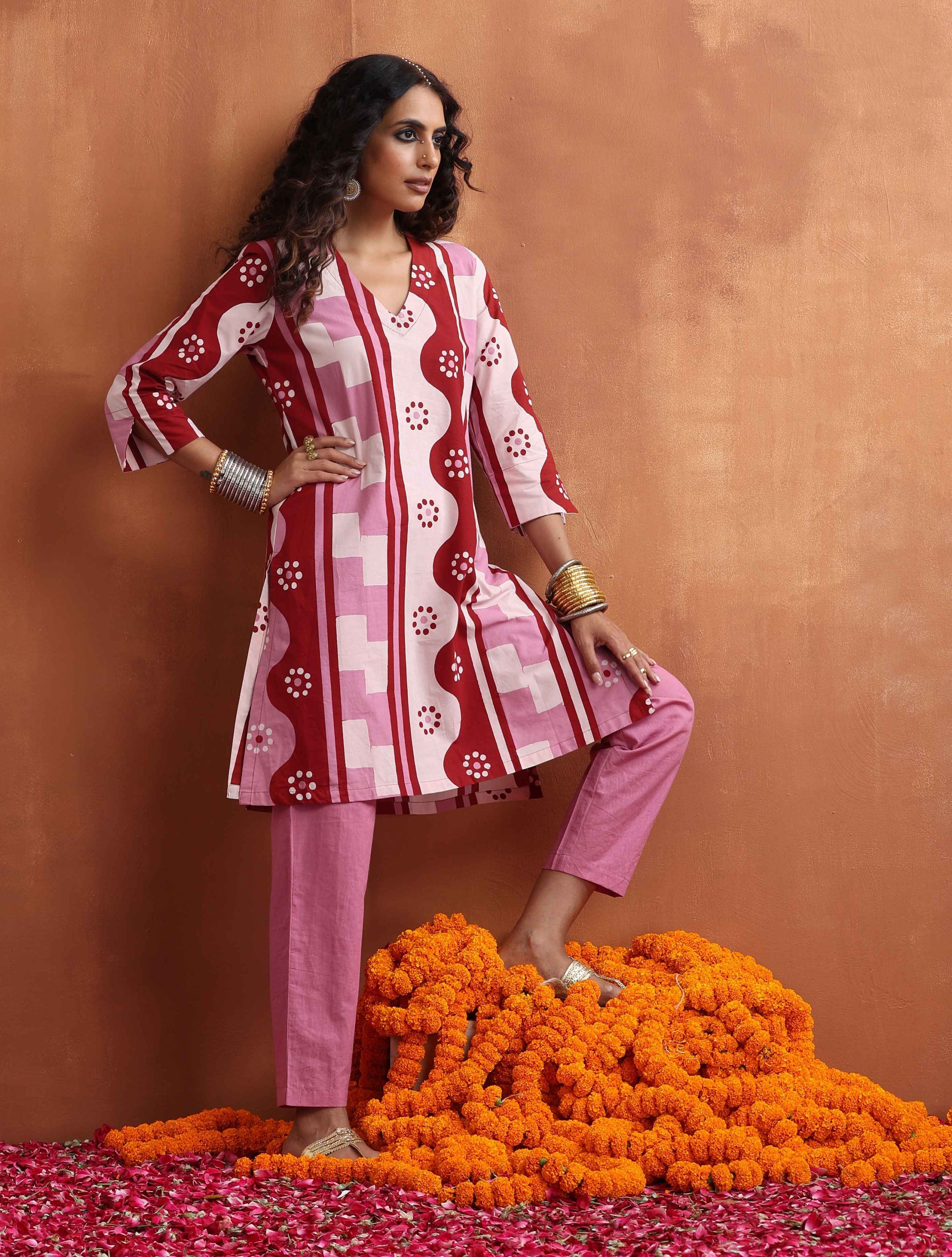 trueBrowns Pink Geometric Print Kurta Co-ord Set - Distacart