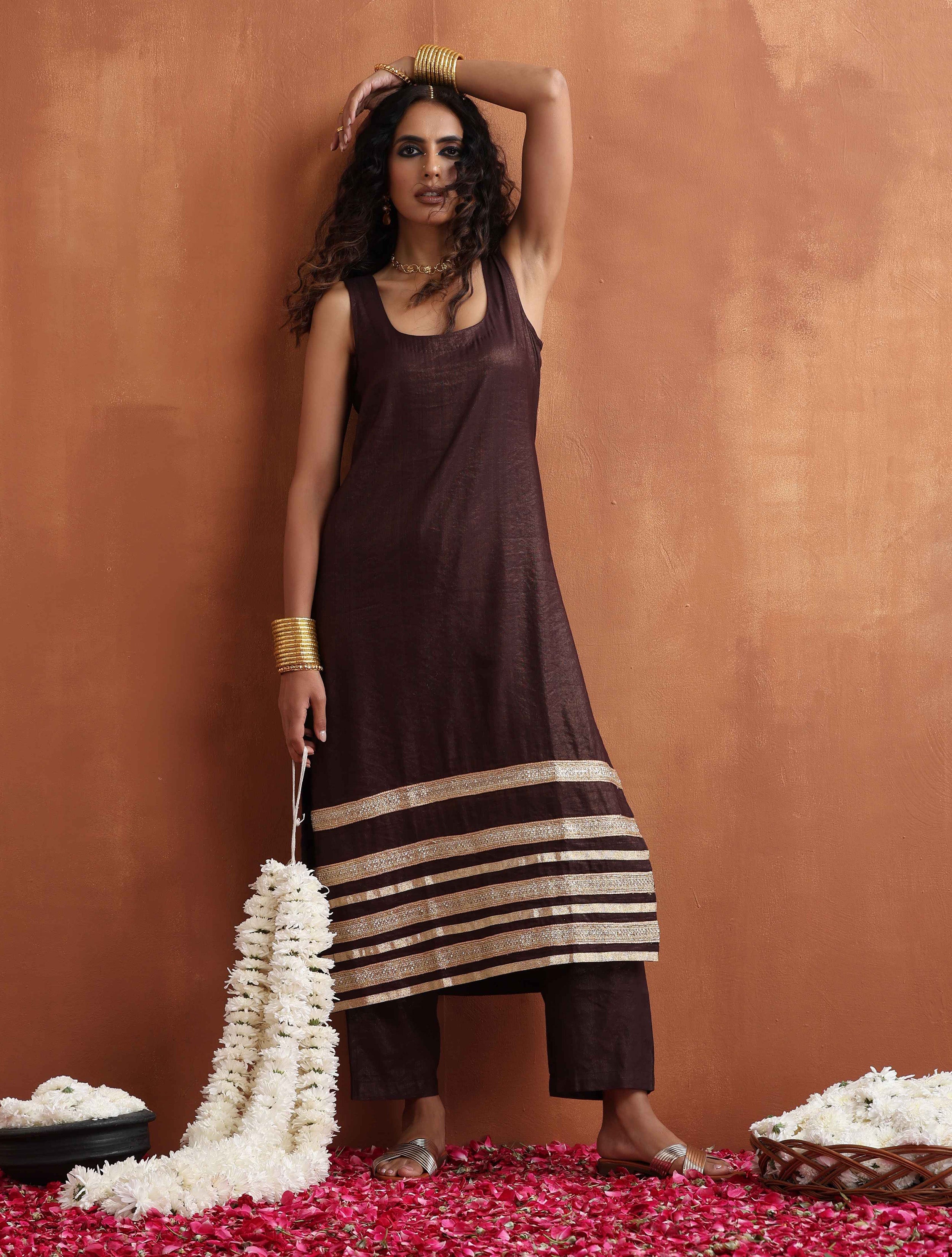 trueBrowns Brown Metallic Straight Kurta Set - Distacart