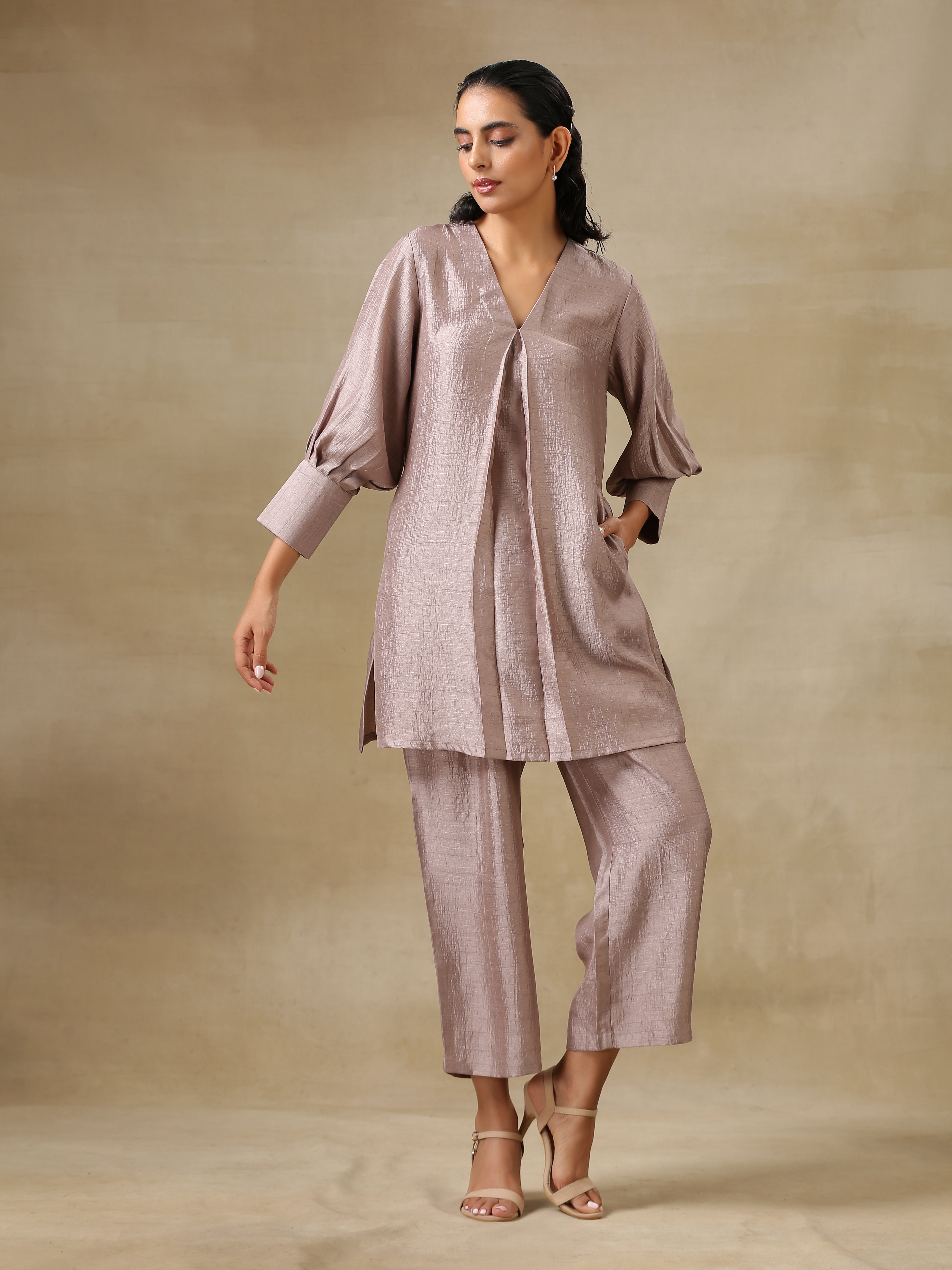 trueBrowns Grey Textured Silk Neck Pleat Co-Ord Set - Distacart
