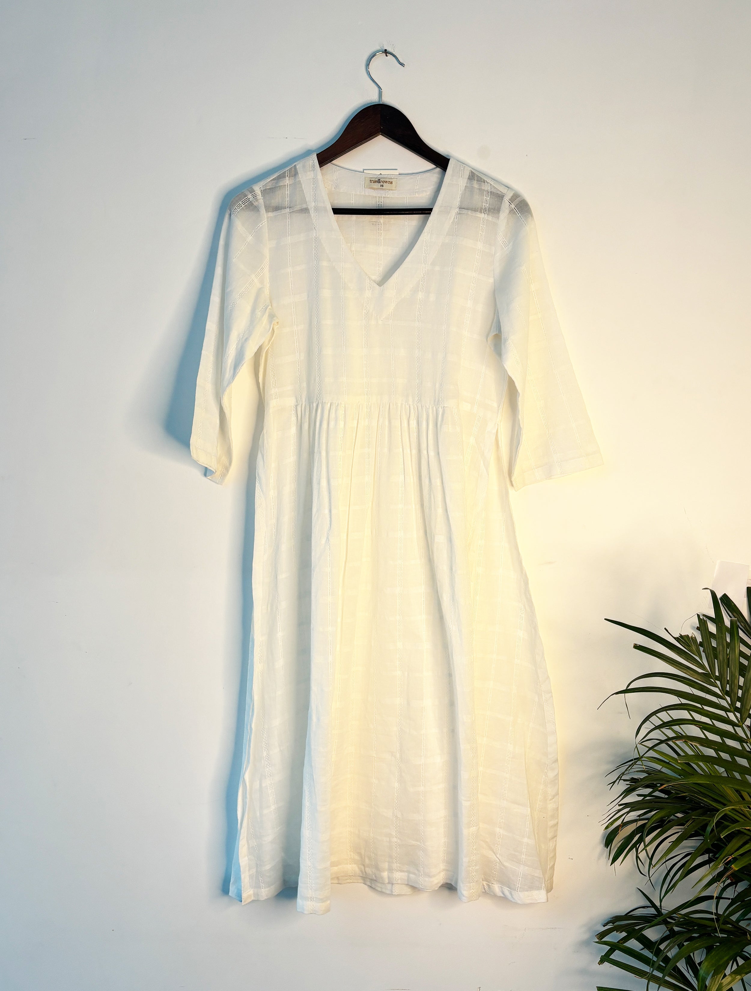 trueBrowns White Square Dobby Kurta - Distacart