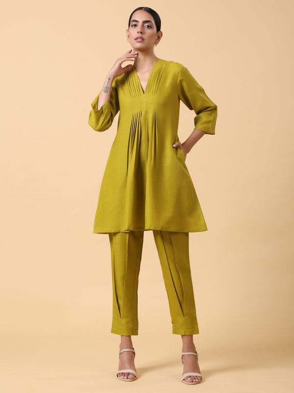 trueBrowns Cotton Linen Lime Green Pleated Co-Ord Set - Distacart