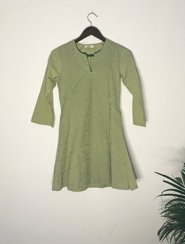 trueBrowns Green Schiffli Top