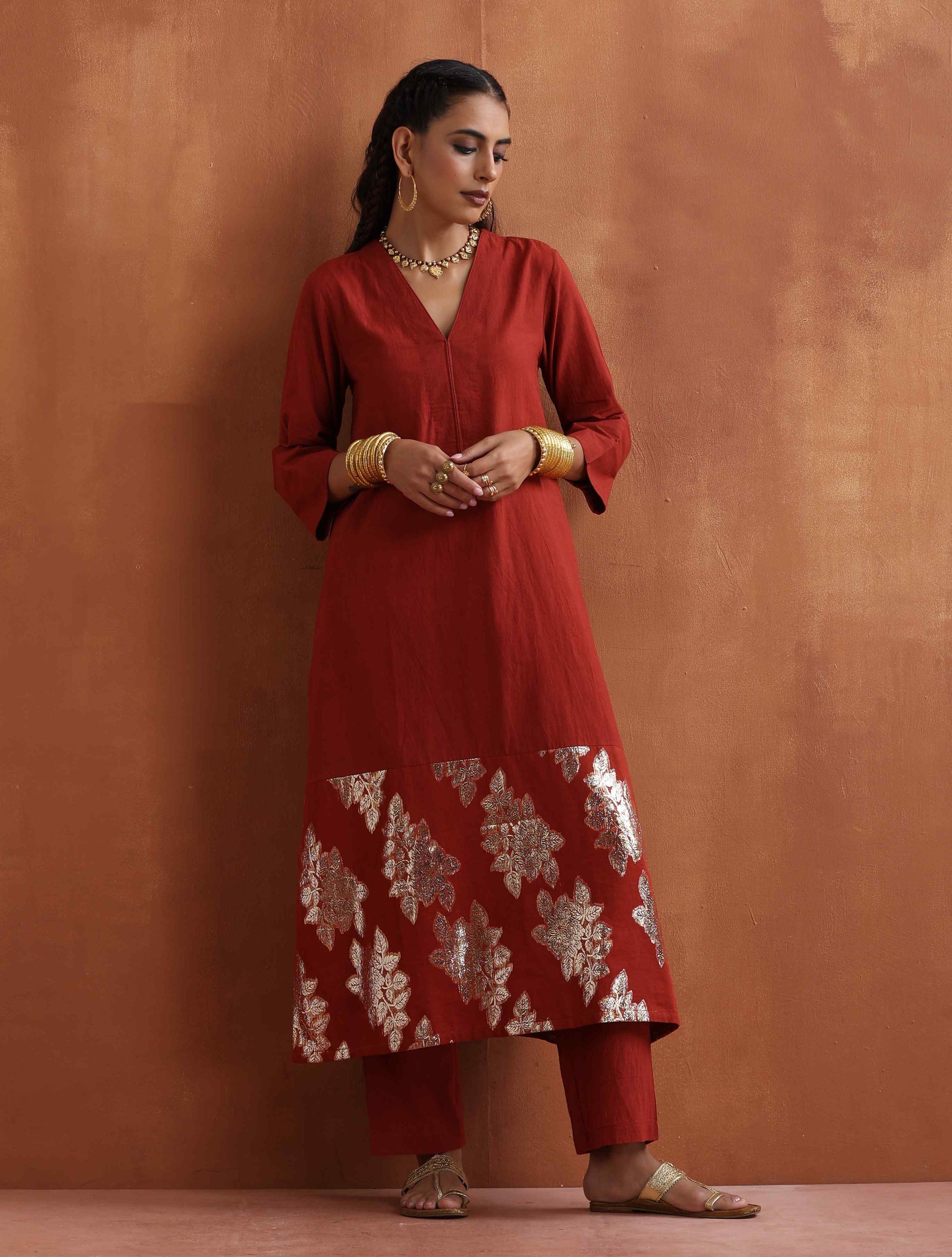 trueBrowns Rust Metallic Straight Kurta Set - Distacart