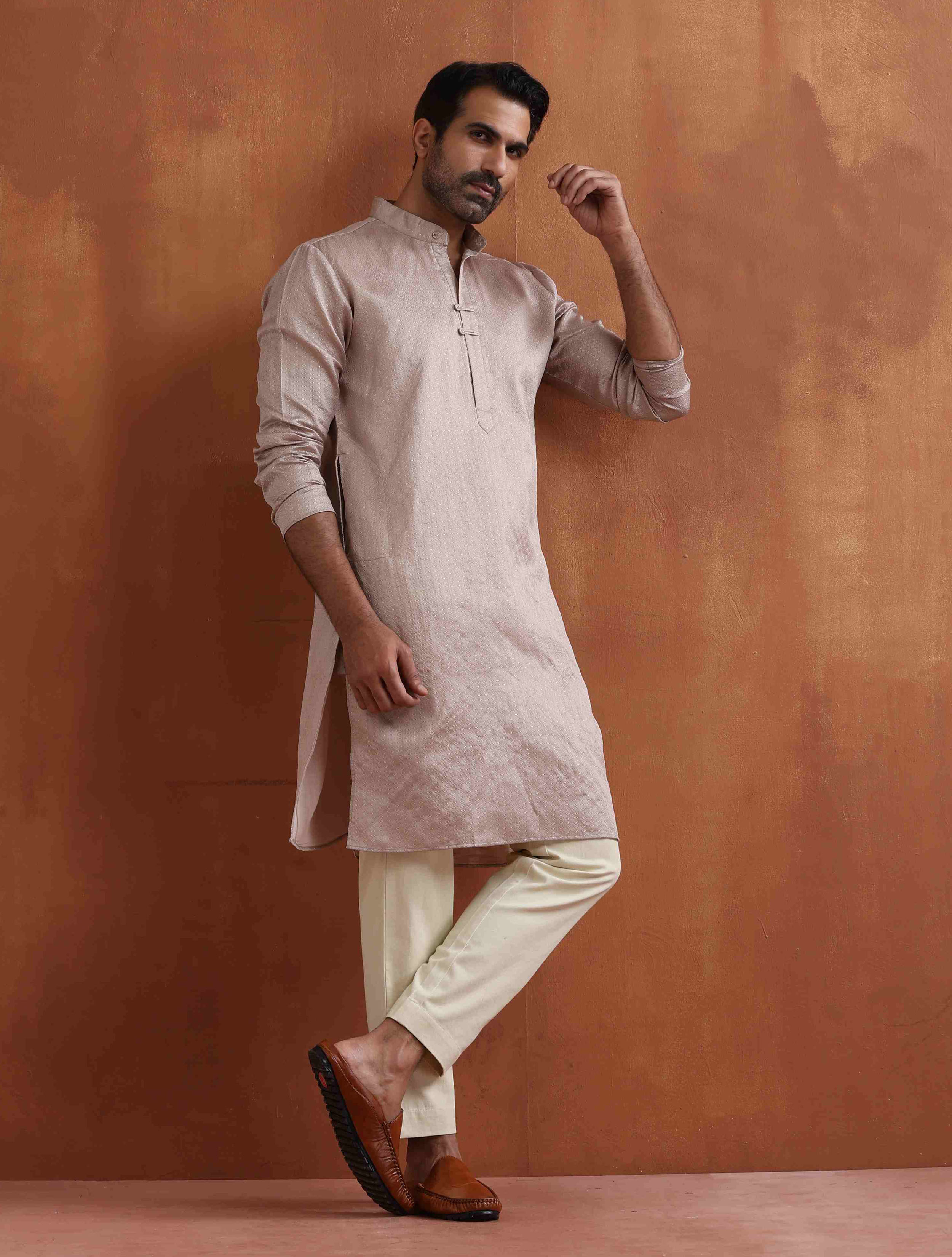 trueBrowns Men's Beige Sequin Chanderi Kurta - Distacart