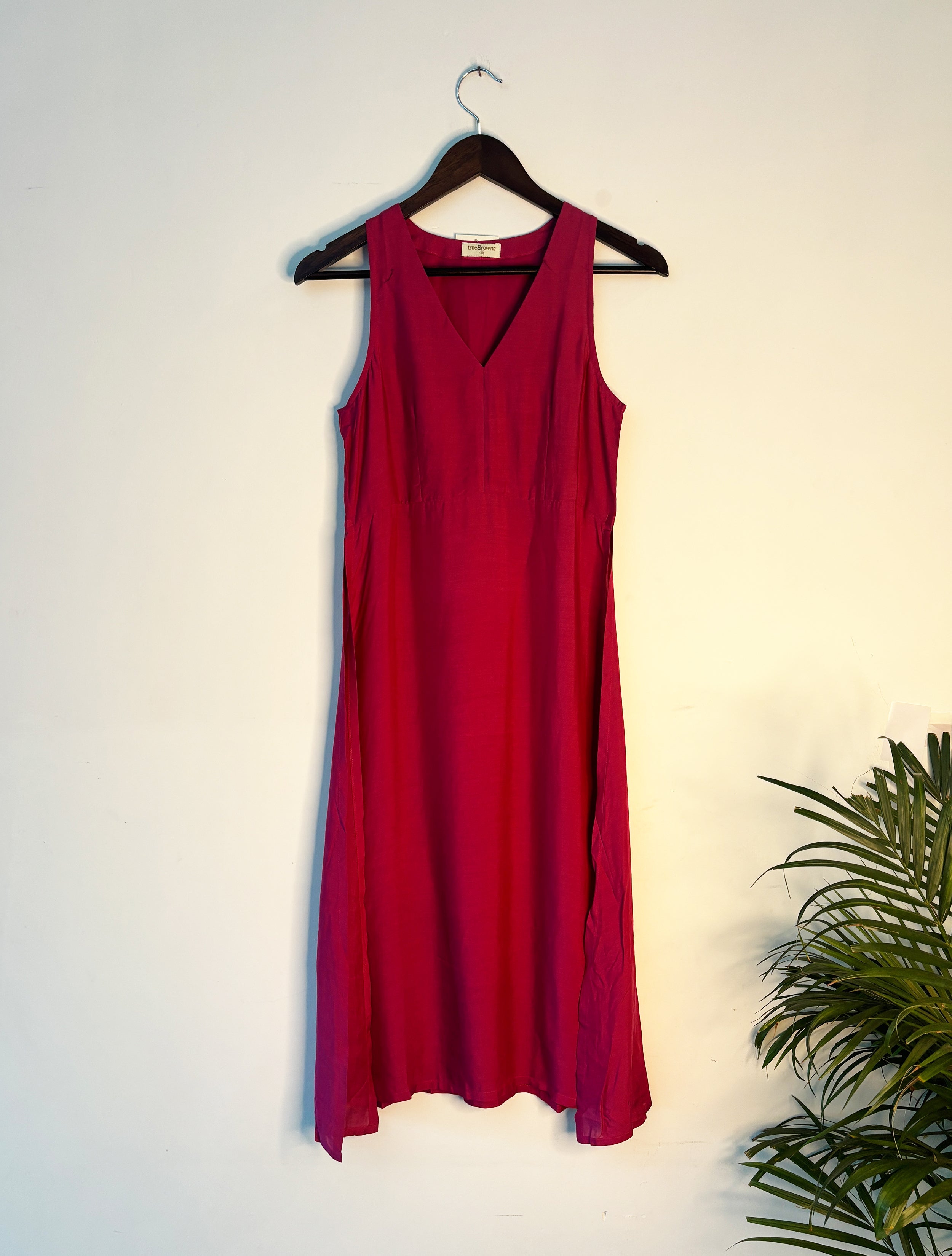 trueBrowns Pink Sleeveless Muslin Kurta - Distacart