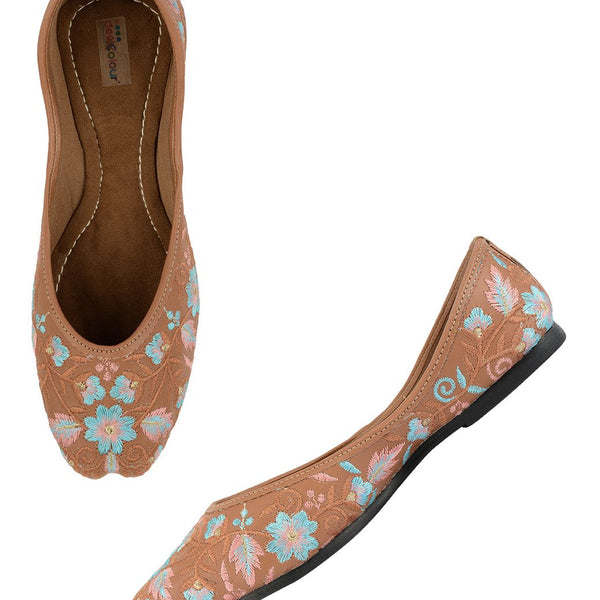 Desi Colour Women Indian Ethnic Footwear-Cushioned Peach Floral - Distacart