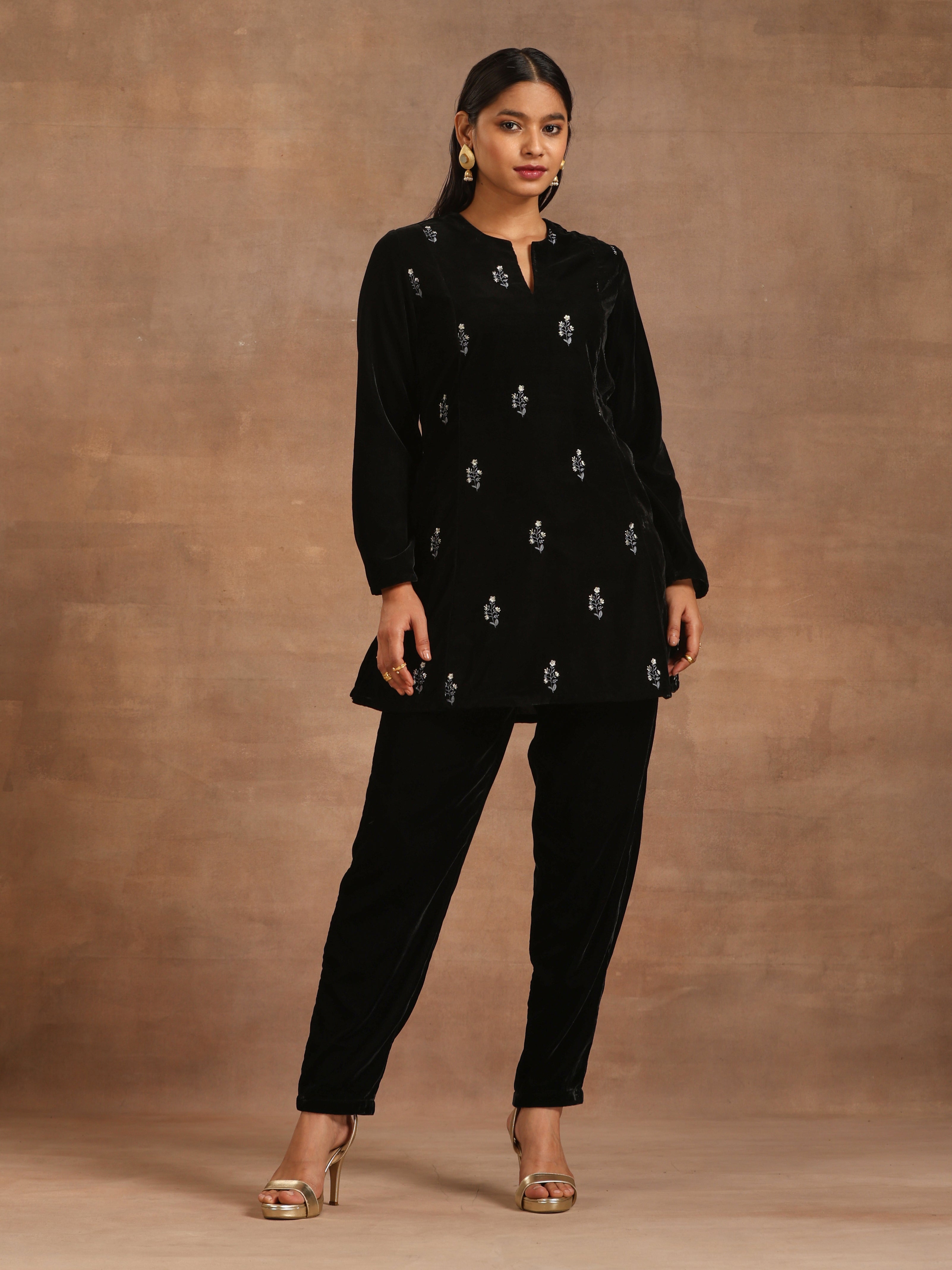 trueBrowns Black Velvet Embroidered Relaxed Co-ord Set - Distacart