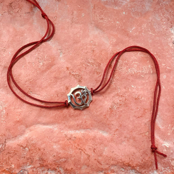 trueBrowns 925 Sterling Silver Embossed Om Thread Rakhi - Distacart
