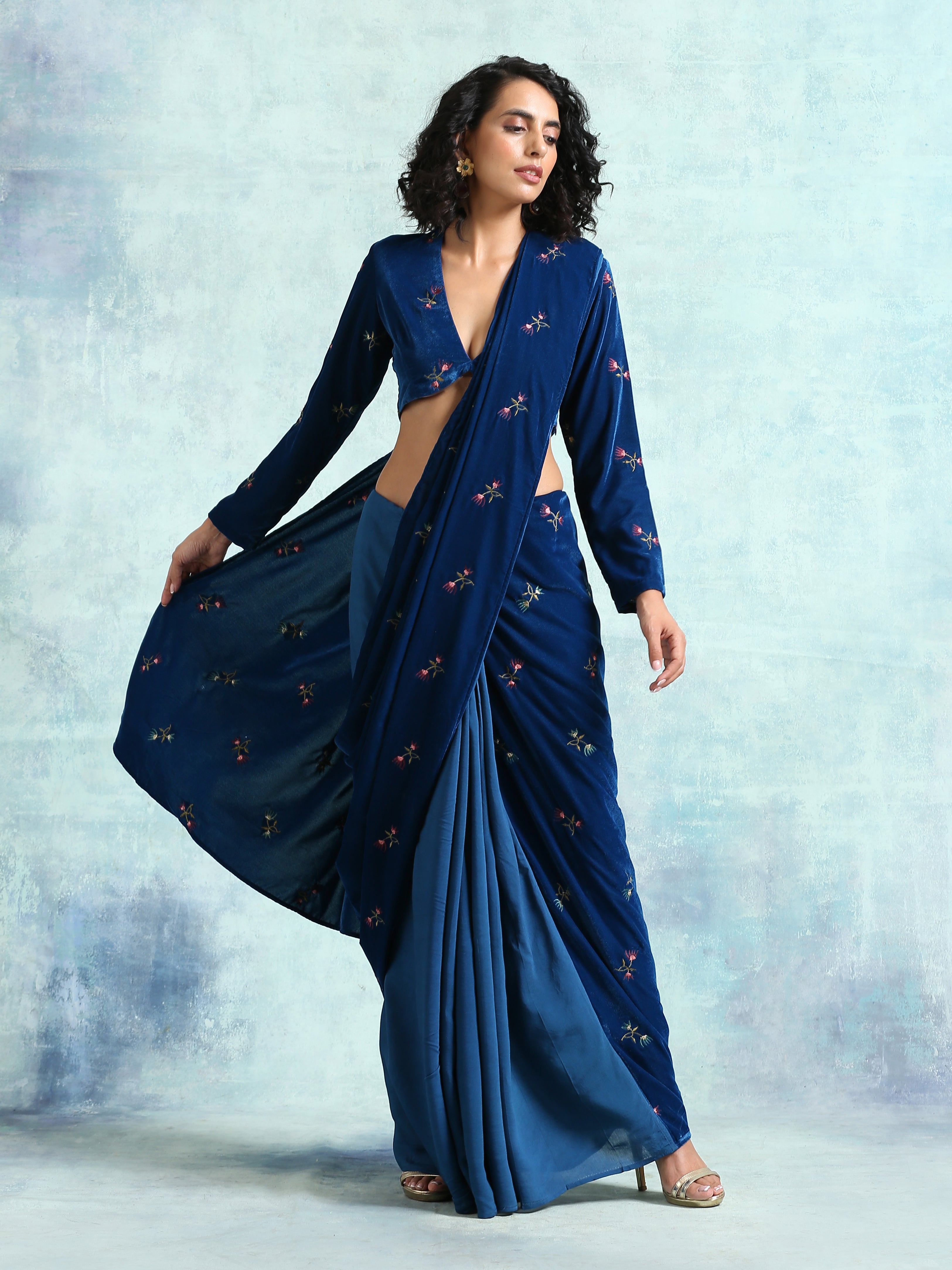 trueBrowns Blue Embroidered Velvet Ready to Wear Saree - Distacart