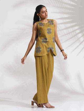 trueBrowns Green Cotton Print Top & Flared Pants Co-ord Set - Distacart
