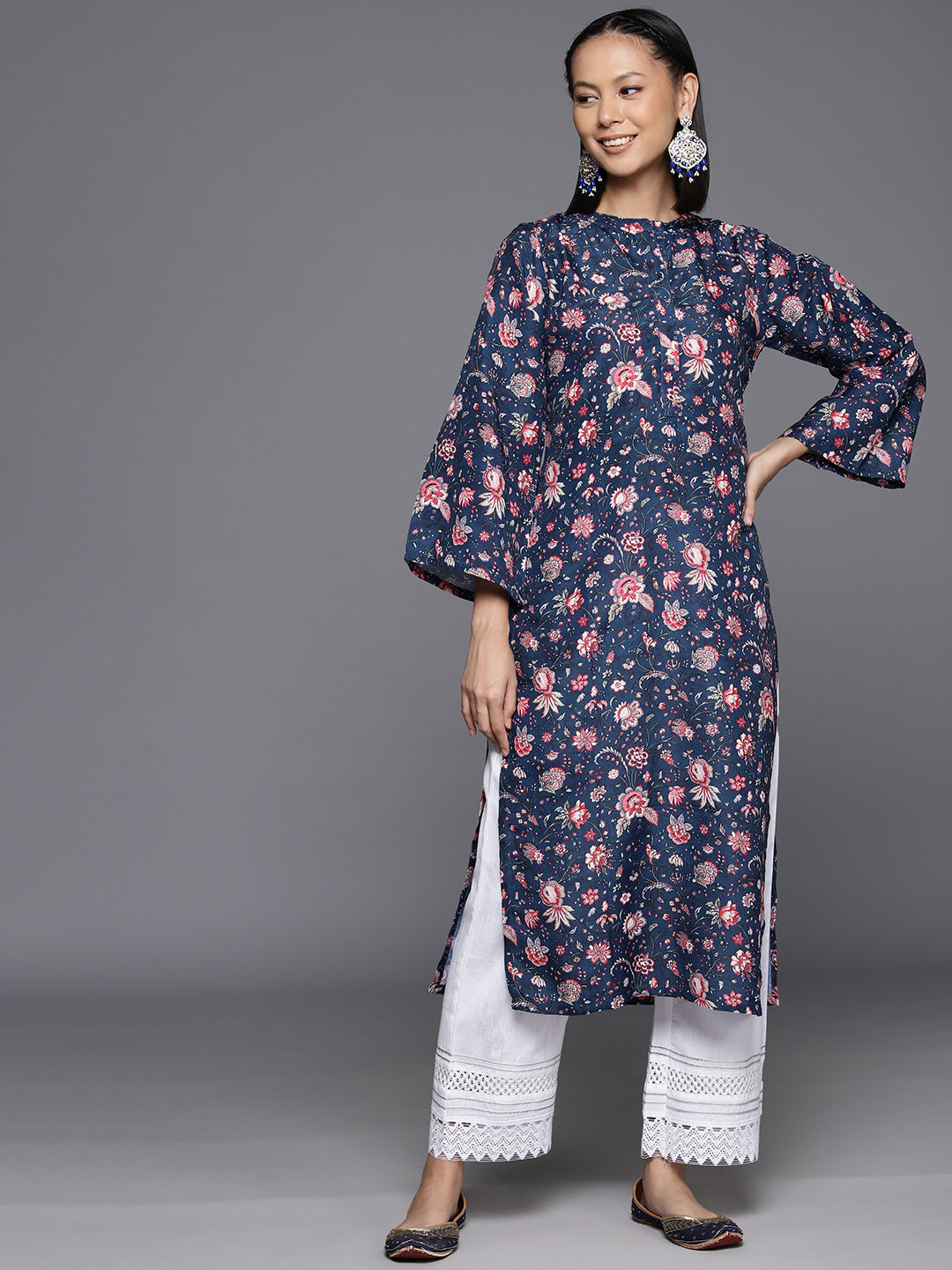 Varanga Women Blue Floral Printed Straight Kurta With Flared Sleeves - Distacart