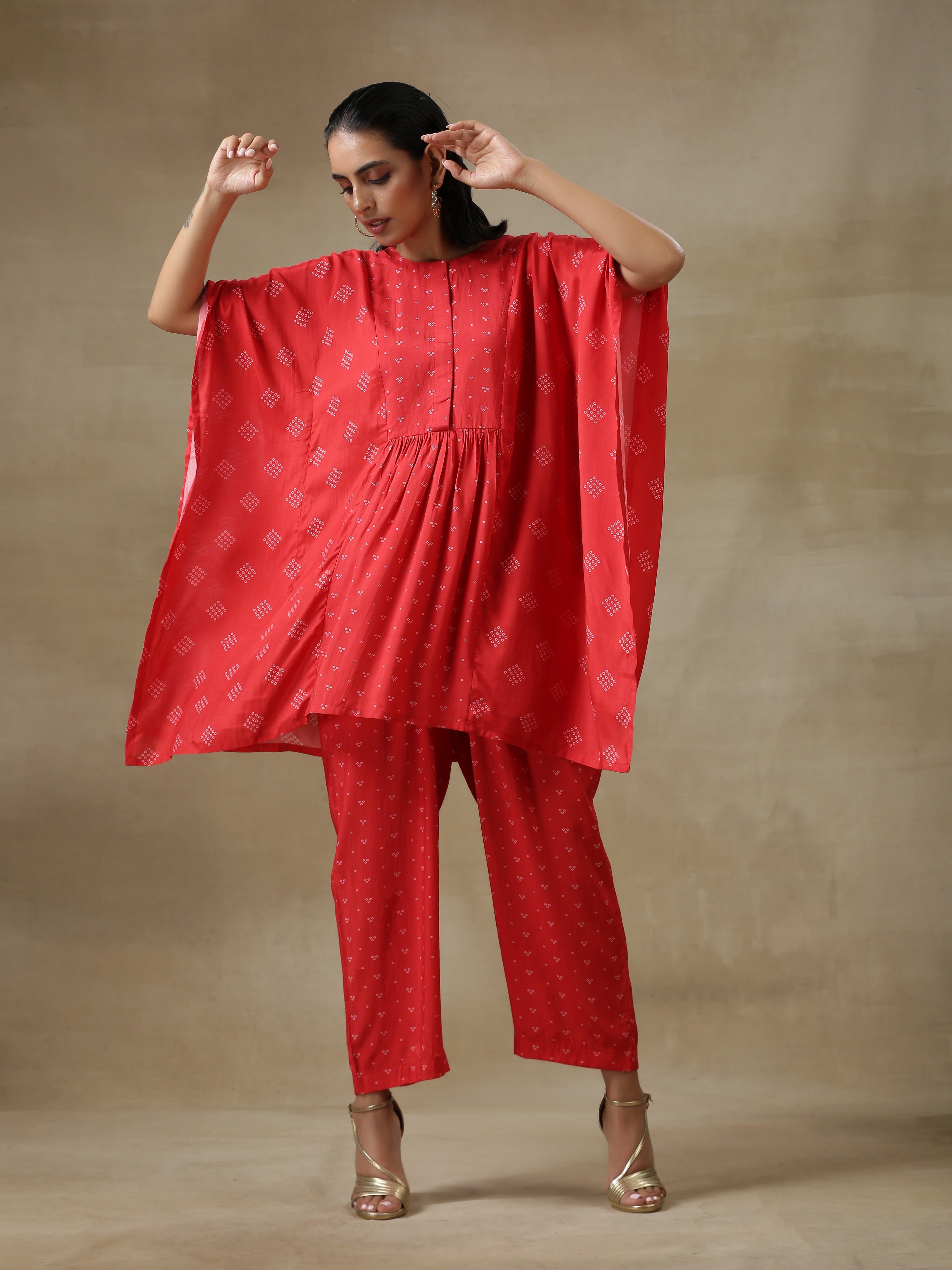 trueBrowns Red Bandhani Printed Silk Kaftan Gathered Co-Ord Set - Distacart
