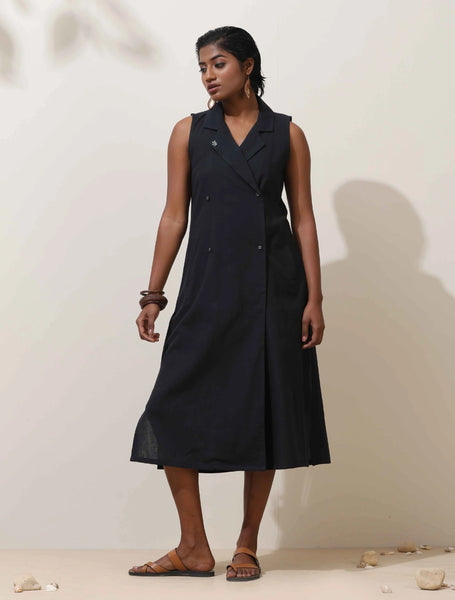 trueBrowns Black Cotton Linen Dress
