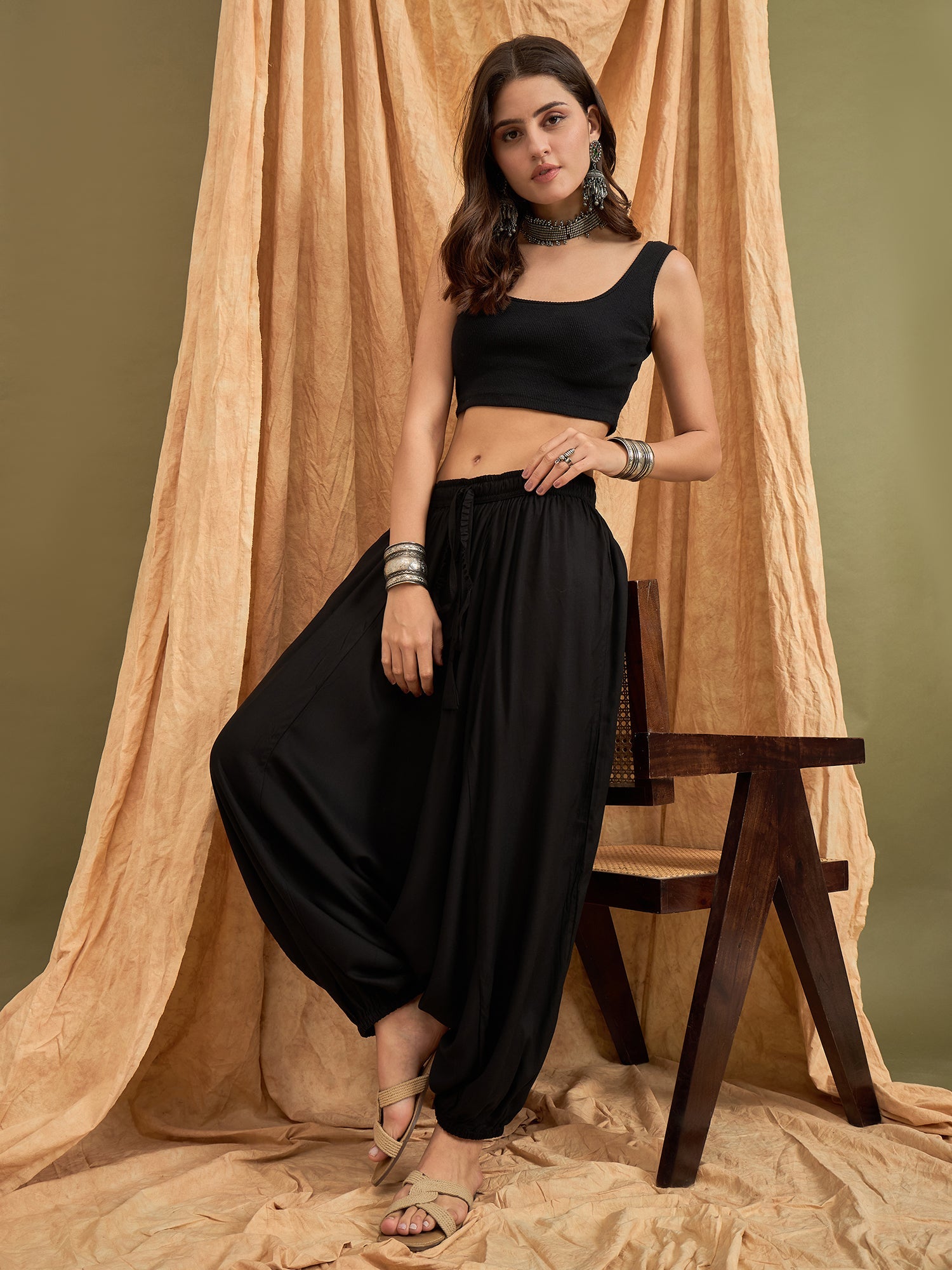 InWeave Black Solid Harem Pant - Distacart