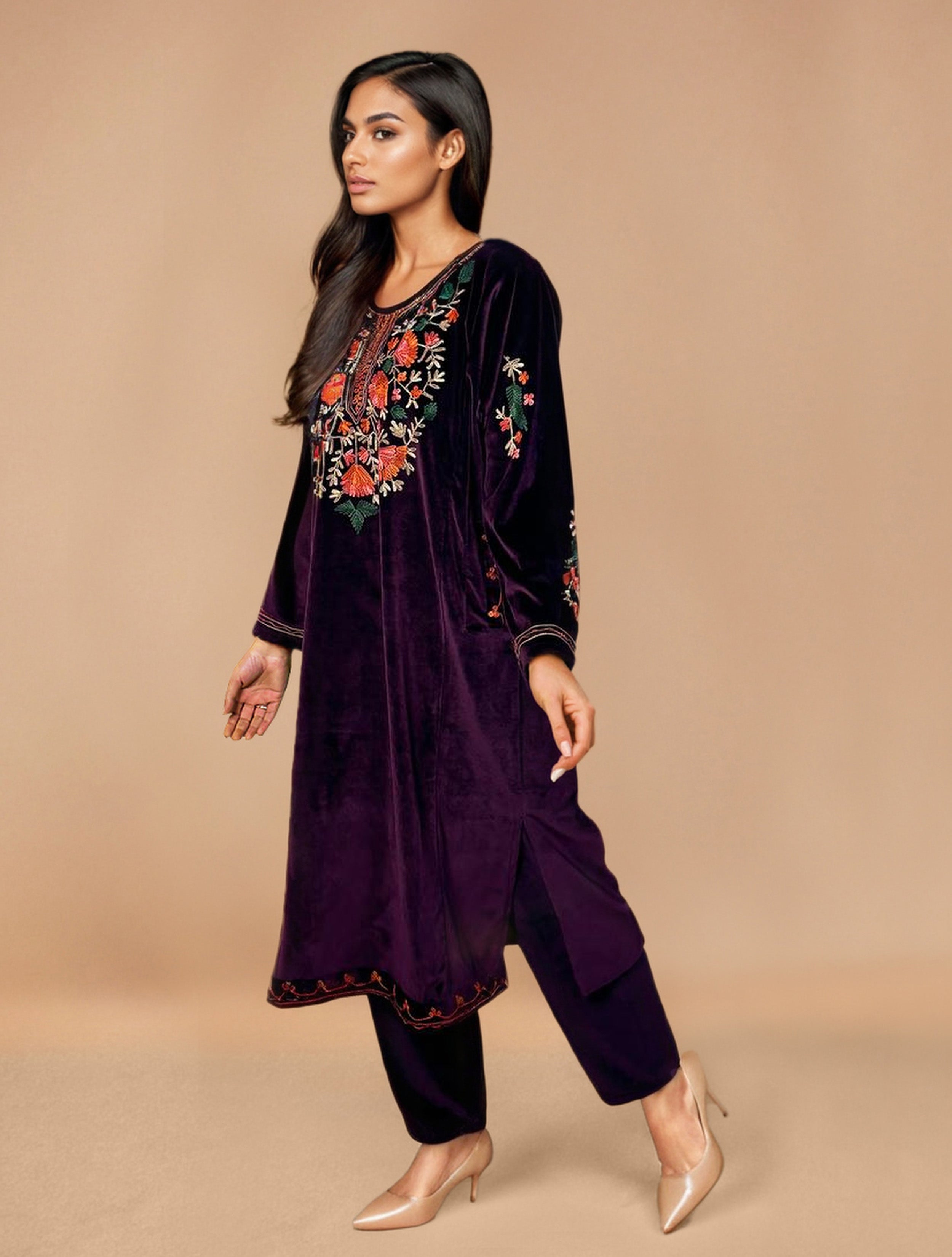 trueBrowns Wine Velvet Embroidered Kurta Set - Distacart