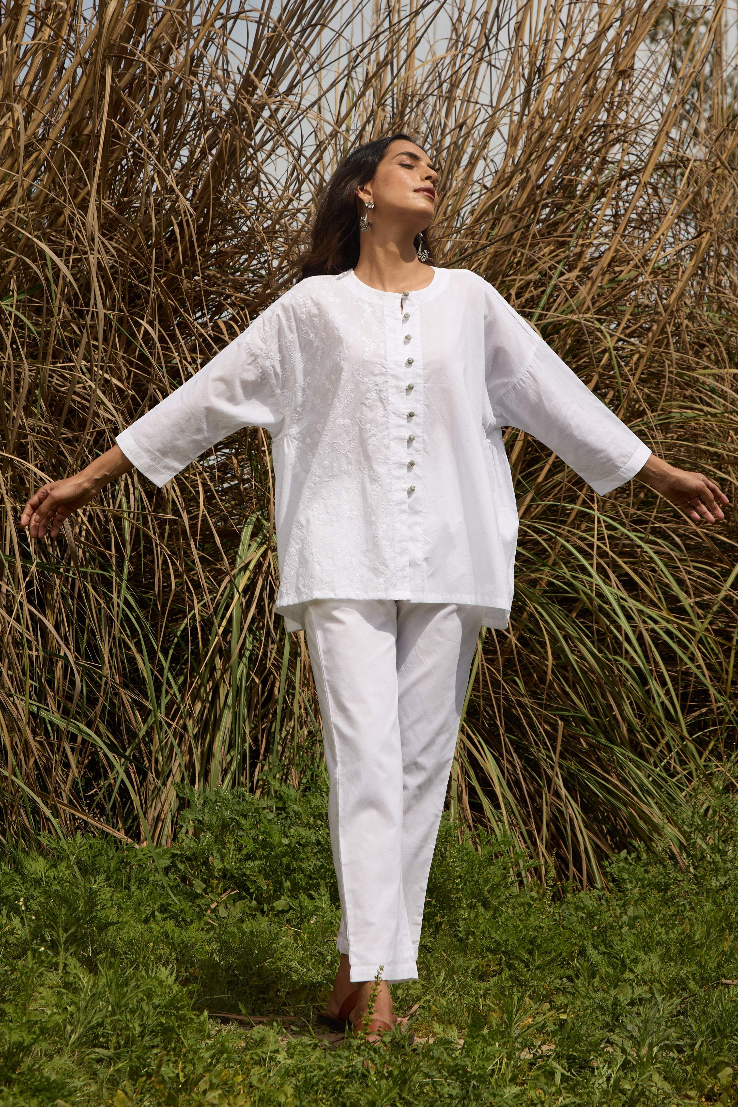 trueBrowns White Cotton Embroidered Relaxed Co-ord Set - Distacart