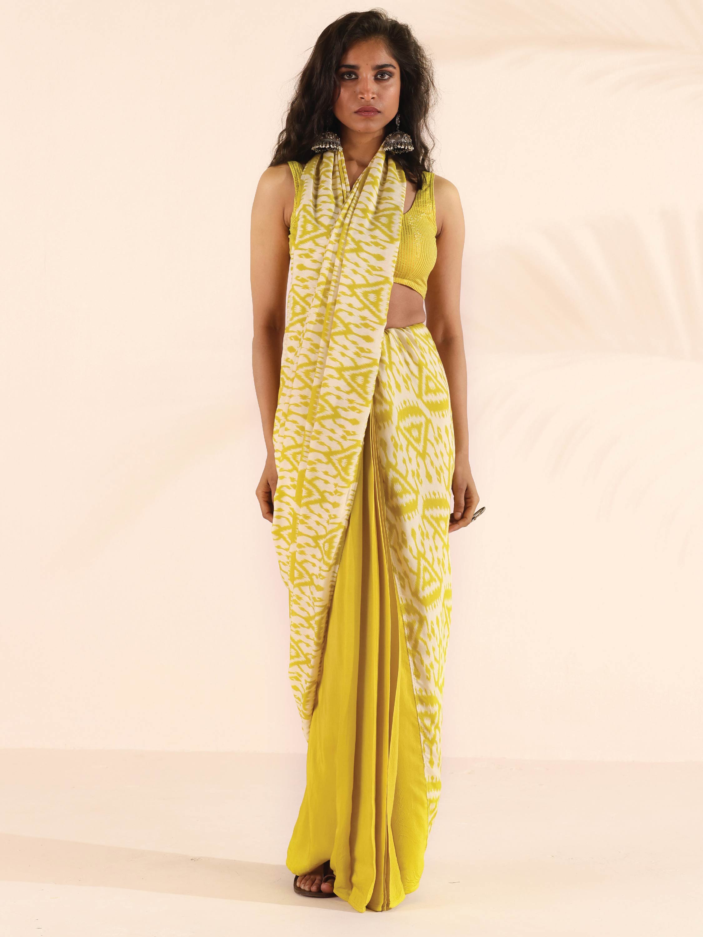 trueBrowns Lime Muslin Ikat Saree - Distacart