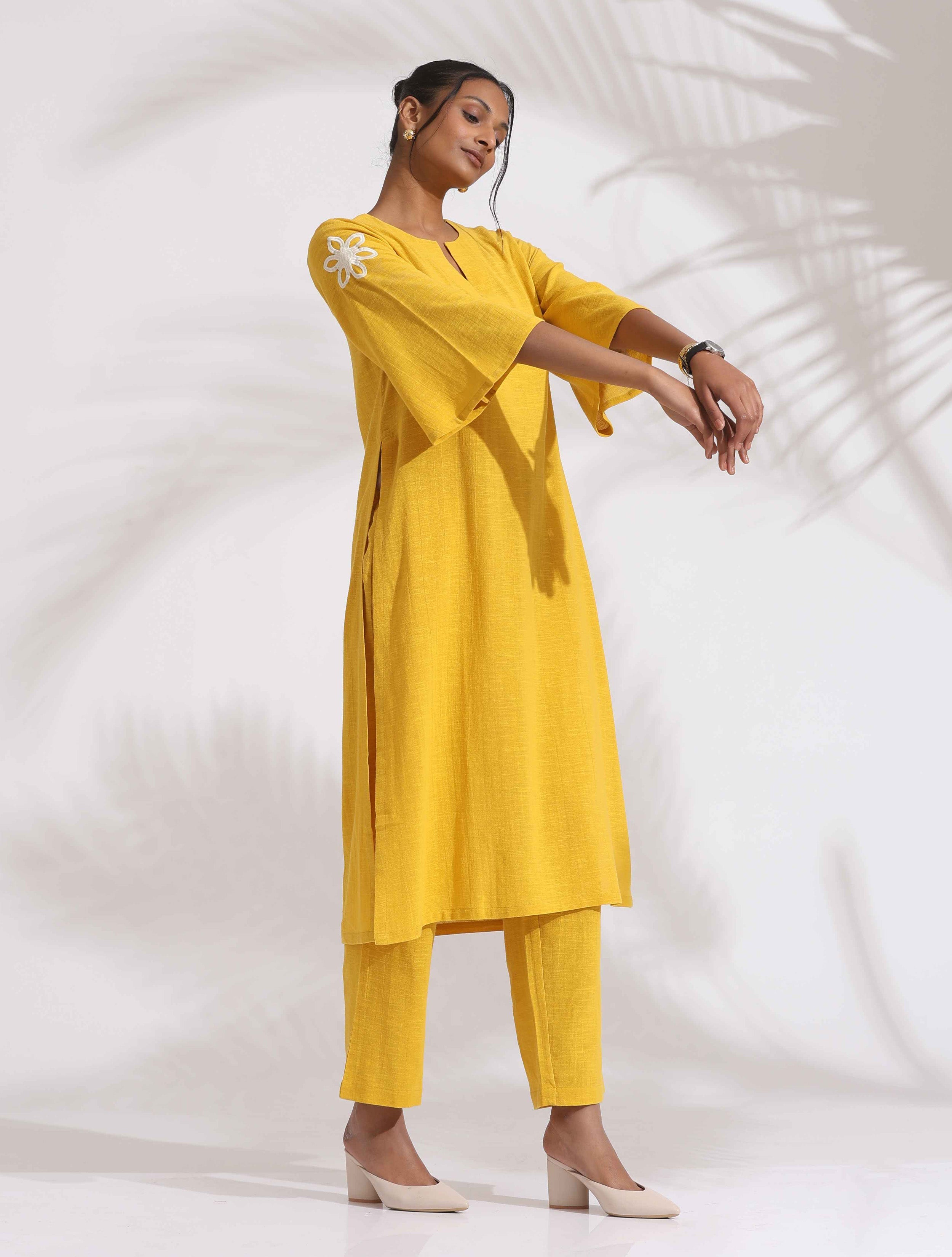 trueBrowns Yellow Cotton Slub Embroidered Straight Kurta Set - Distacart