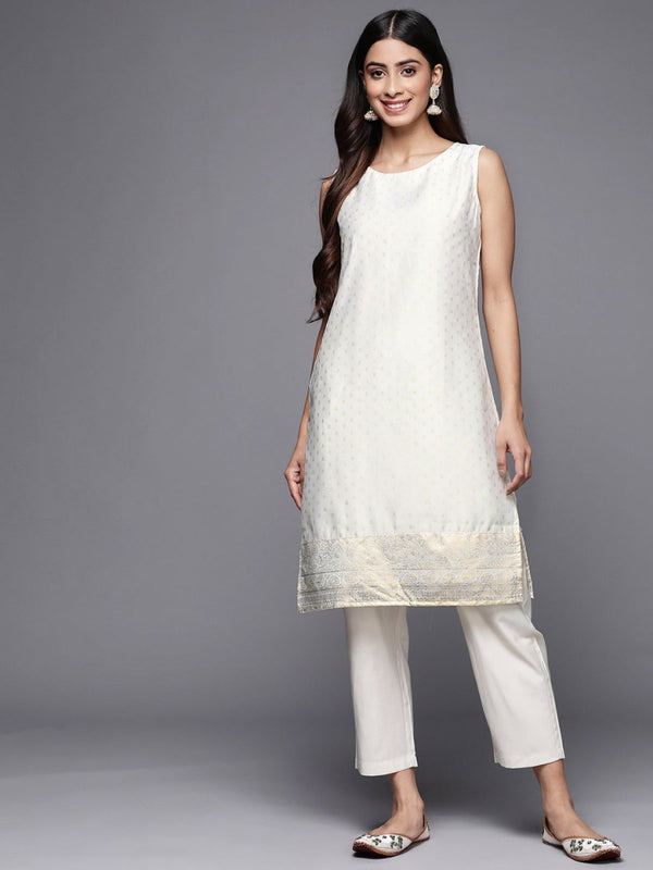 Ahalyaa Women Off White & Gold-Toned Geometric Printed Kurta - Distacart