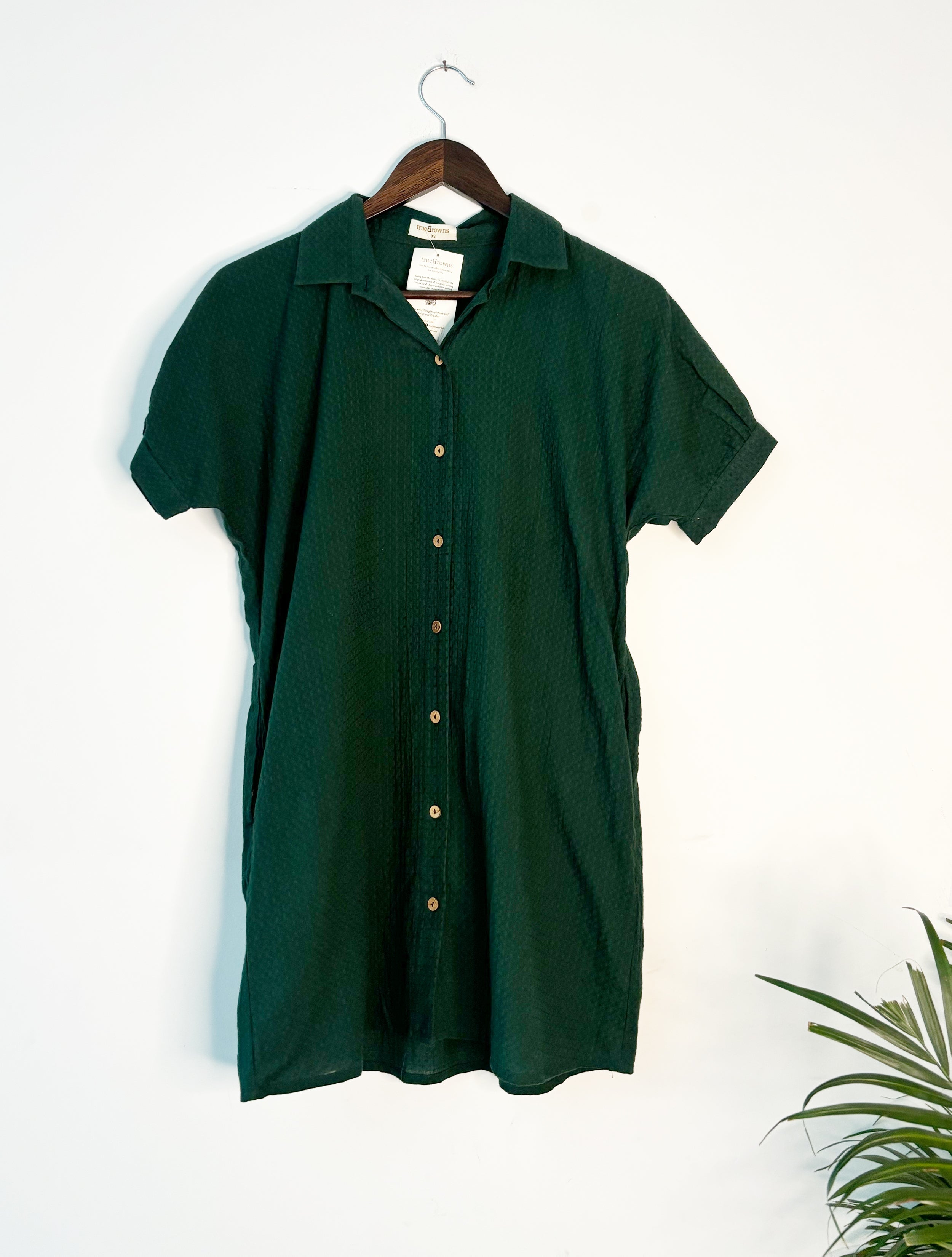 trueBrowns Dark Green Cotton Dobby Top - Distacart