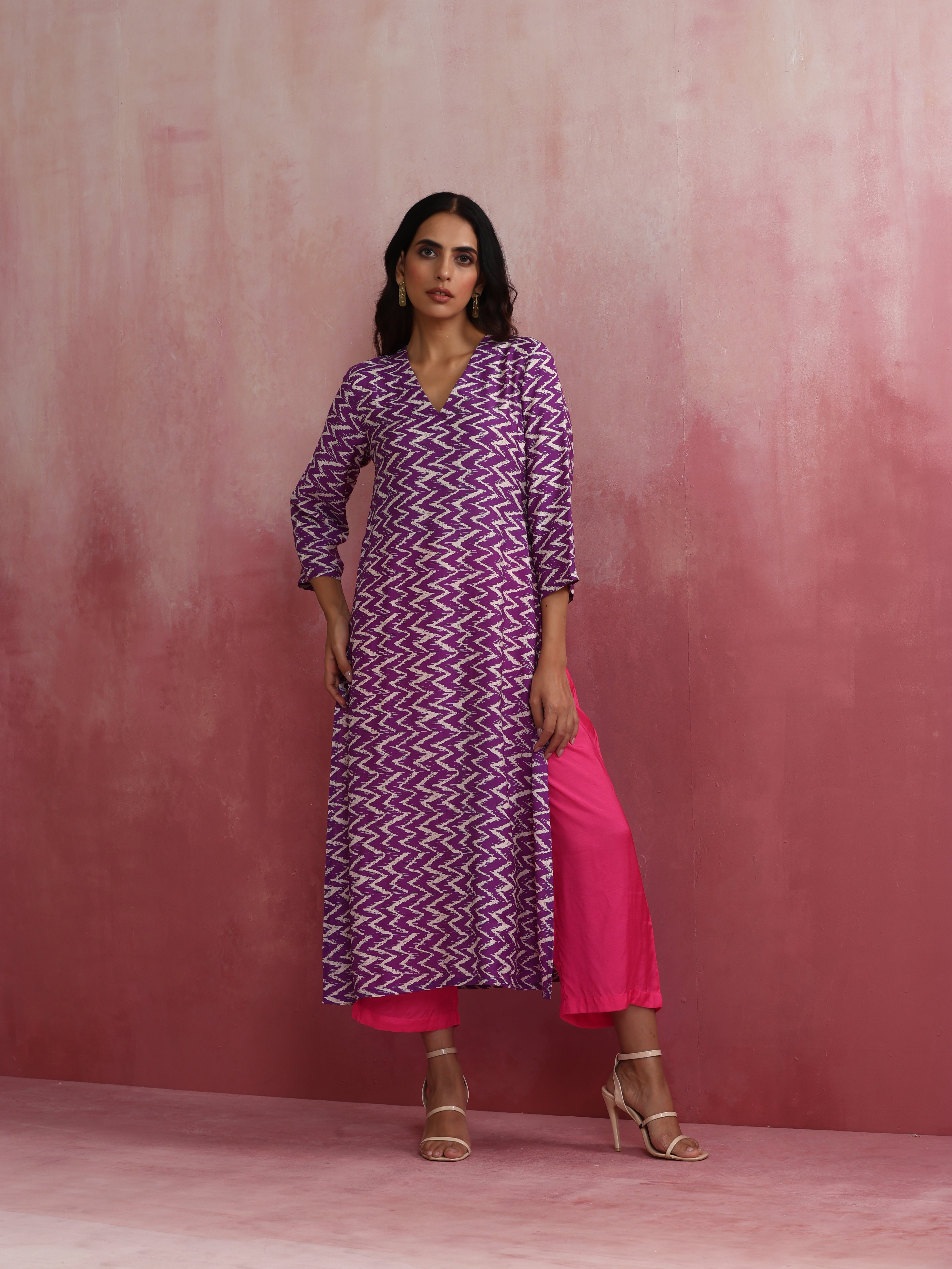 trueBrowns Purple Muslin Silk Printed Kurta Set - Distacart