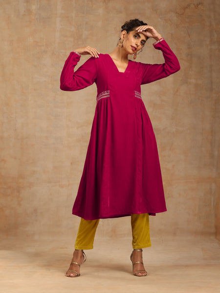 trueBrowns Rani Pink Velvet Embroidered Kurta - Distacart