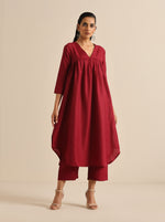 Thumbnail for trueBrowns Maroon Slub Gathered Kurta Pant Set - Distacart