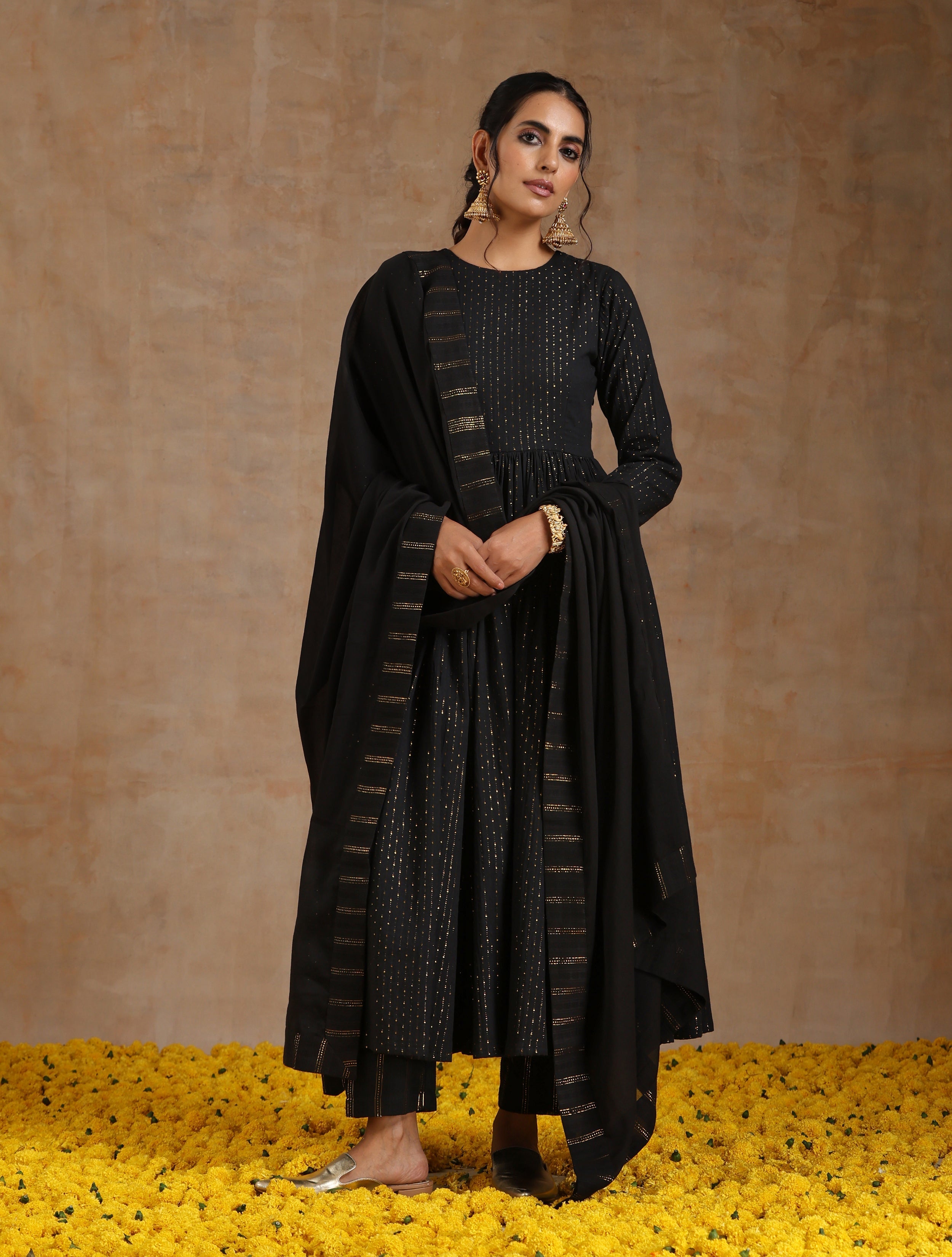 trueBrowns Black Gold Cotton Anarkali Set - Distacart
