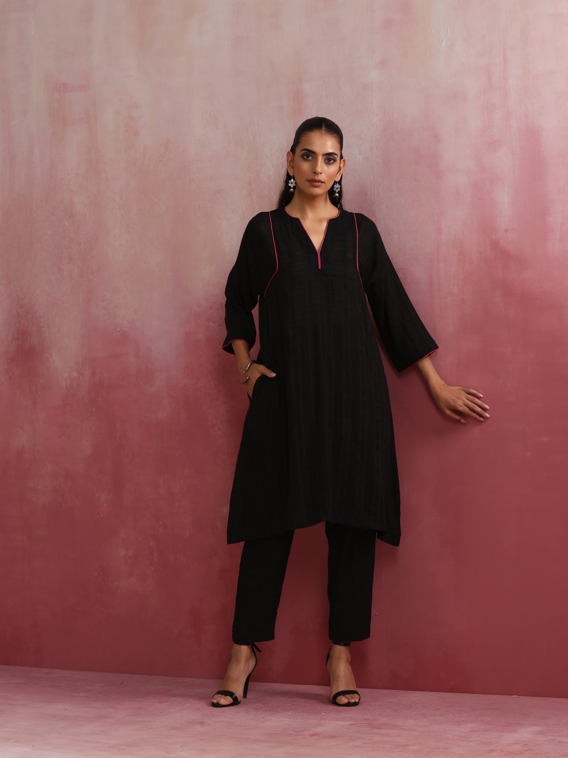 trueBrowns Black Cotton Dobby Kurta Co-ord set - Distacart