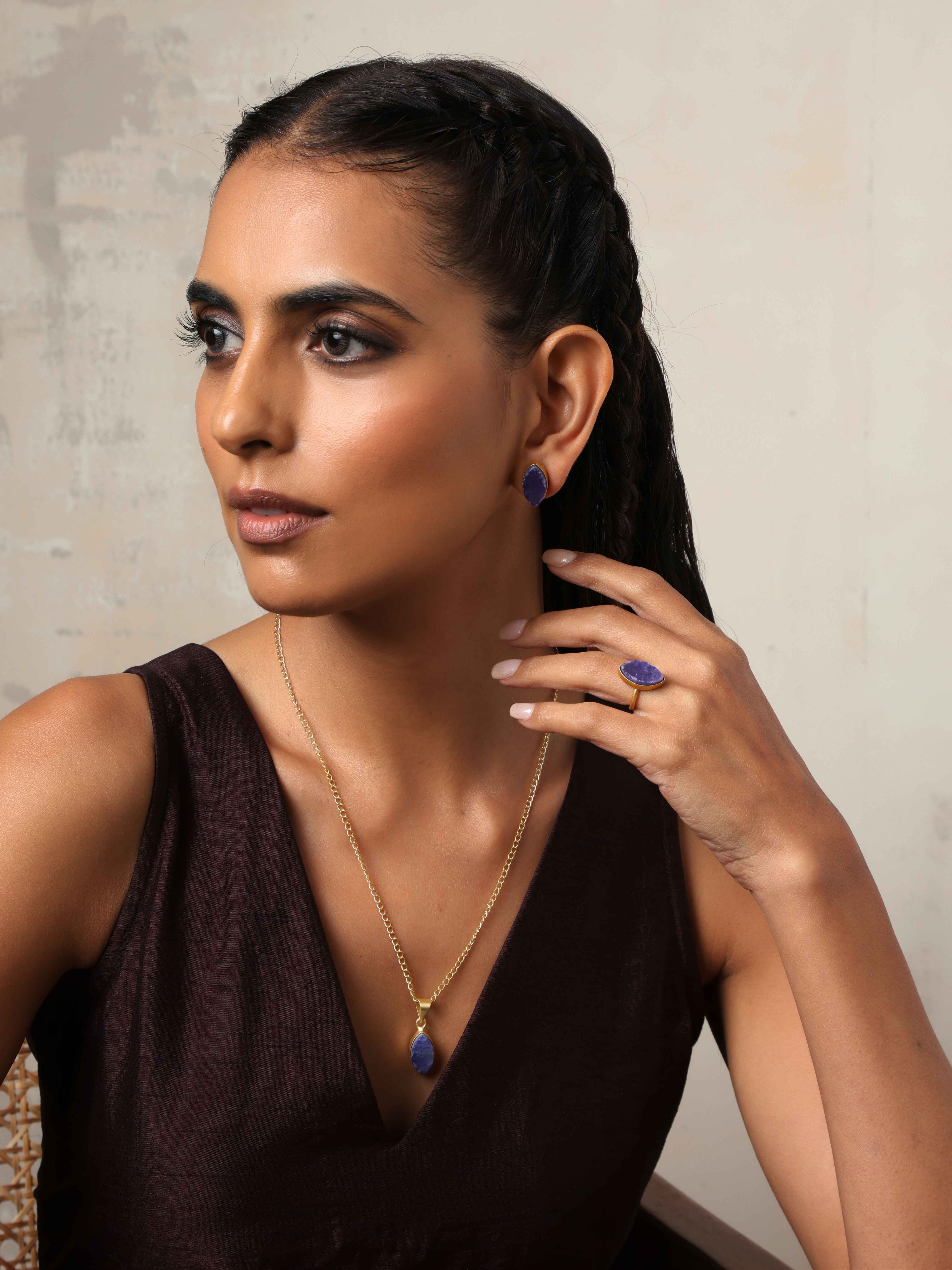 trueBrowns Gold Tone Blue Stone Pendant Set - Distacart