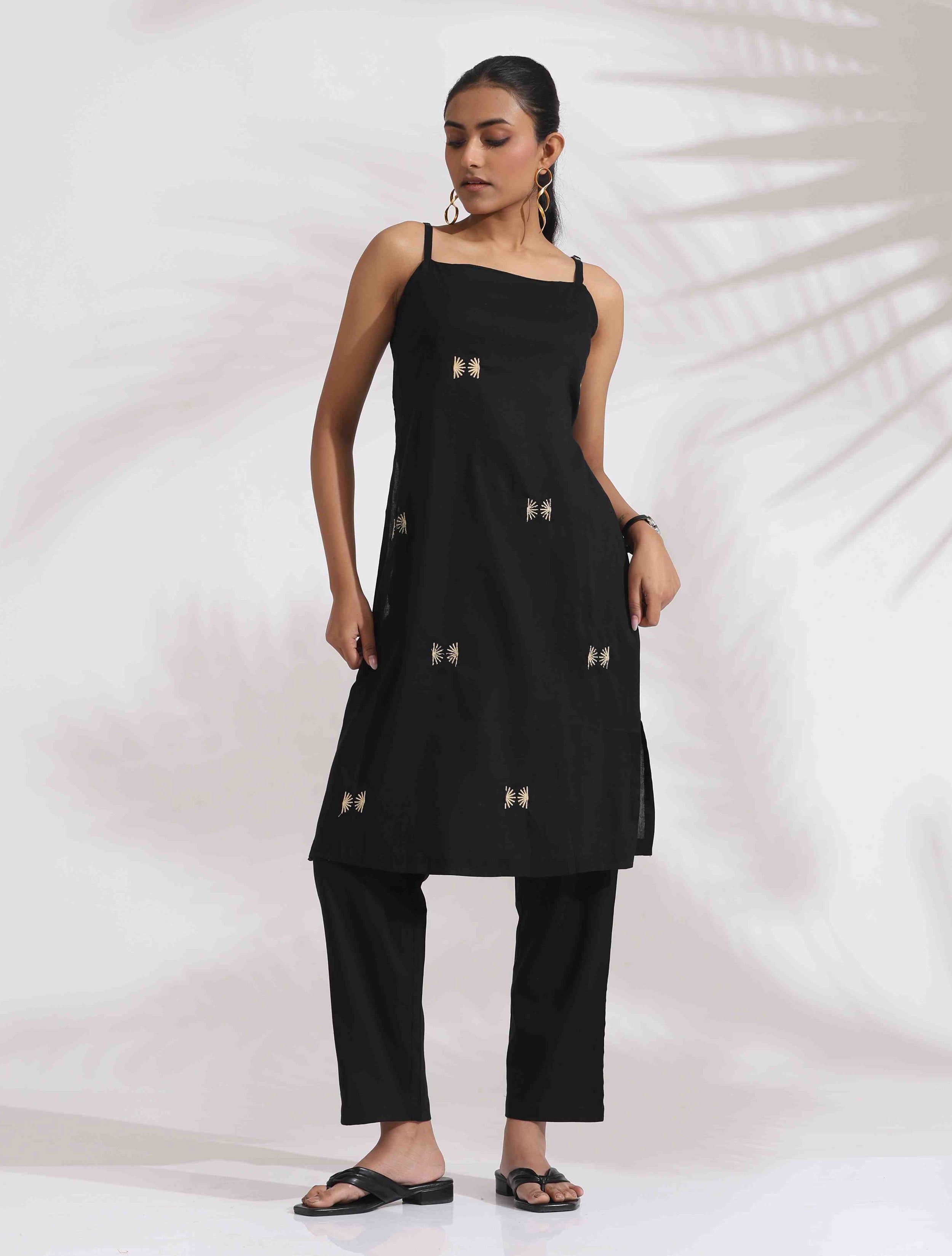 trueBrowns Black Cotton Embroidered Straight Kurta Set - Distacart