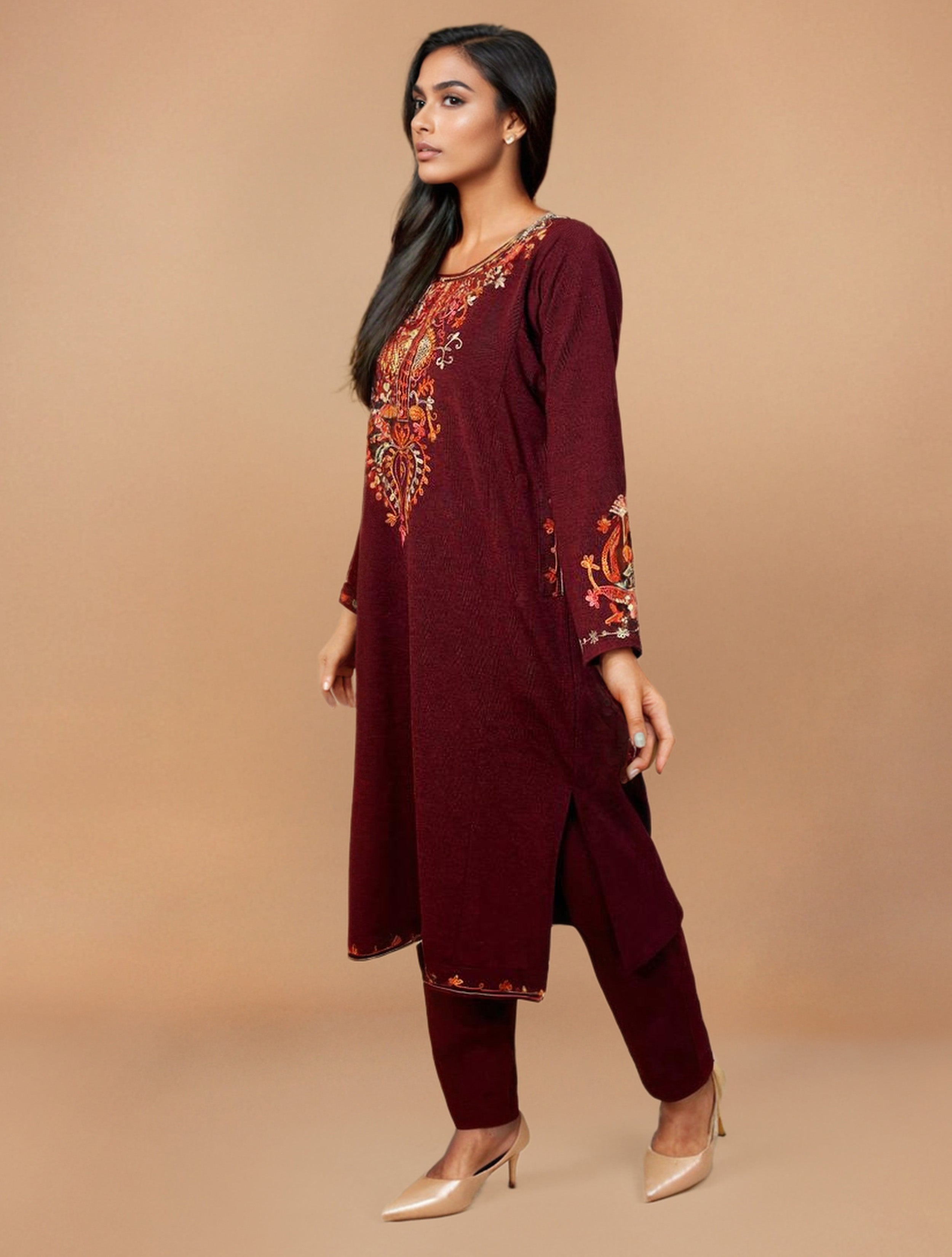 trueBrowns Maroon Embroidered Woollen Phiran Kurta Set - Distacart