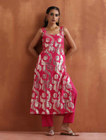 Thumbnail for trueBrowns Pink Metallic Straight Kurta Set