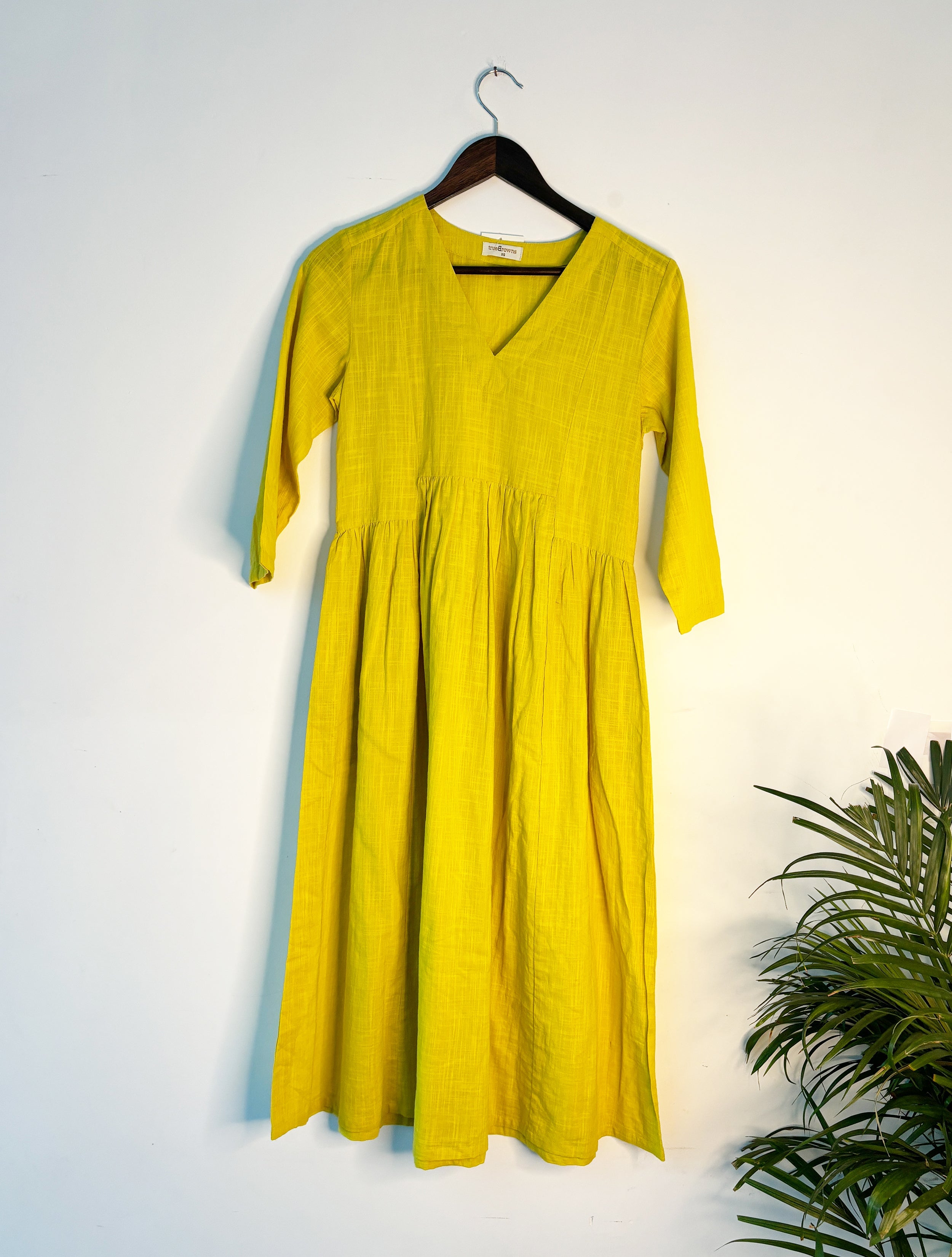 trueBrowns Lime Slub Dress - Distacart