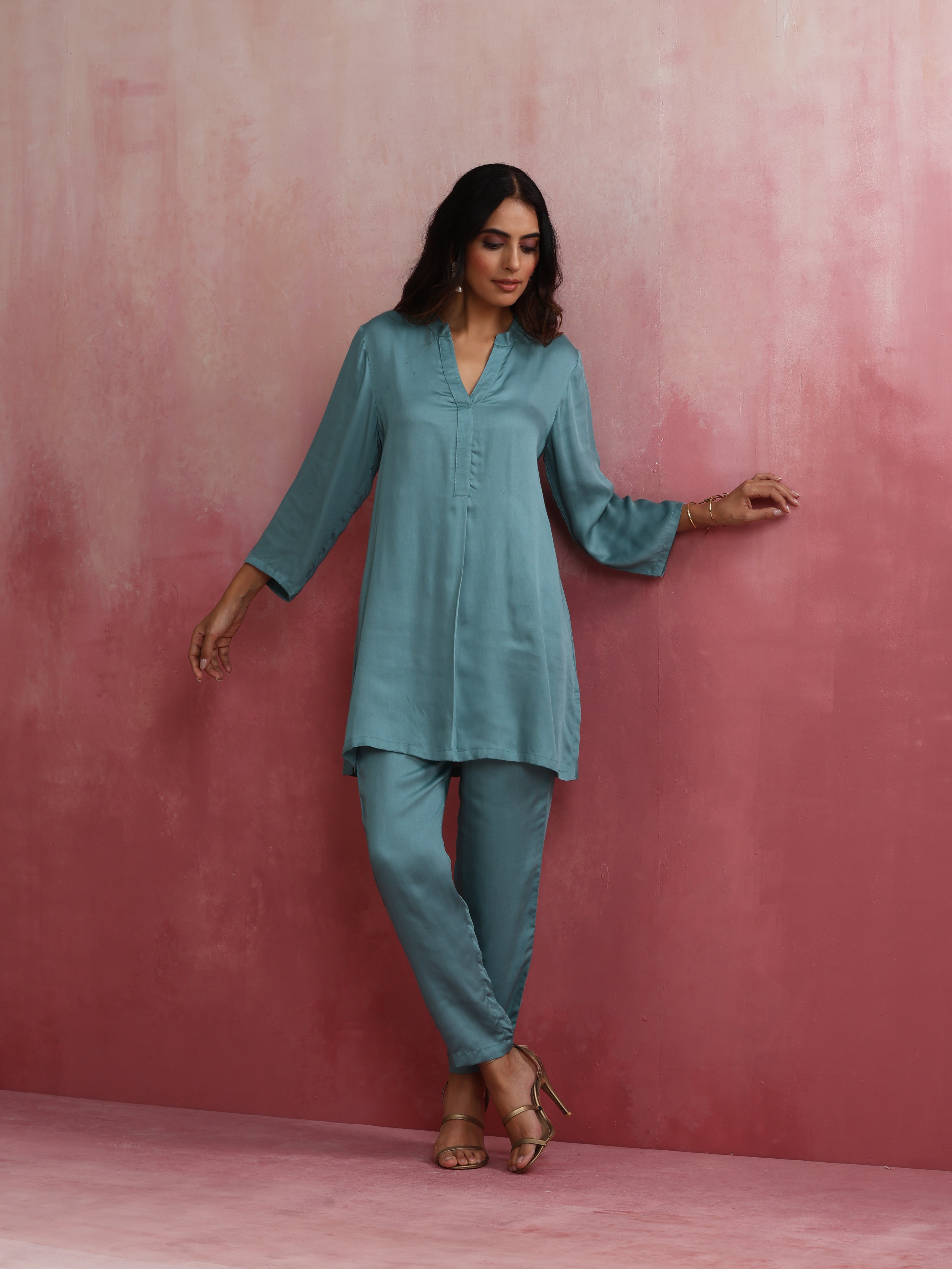 trueBrowns Light Blue Modal Straight Kurta Co-ord Set - Distacart