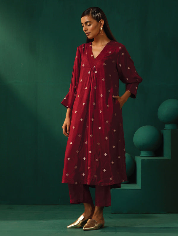 trueBrowns Maroon Diamond Viscose Silk Puff Sleeve Kurta Pant Set - Distacart