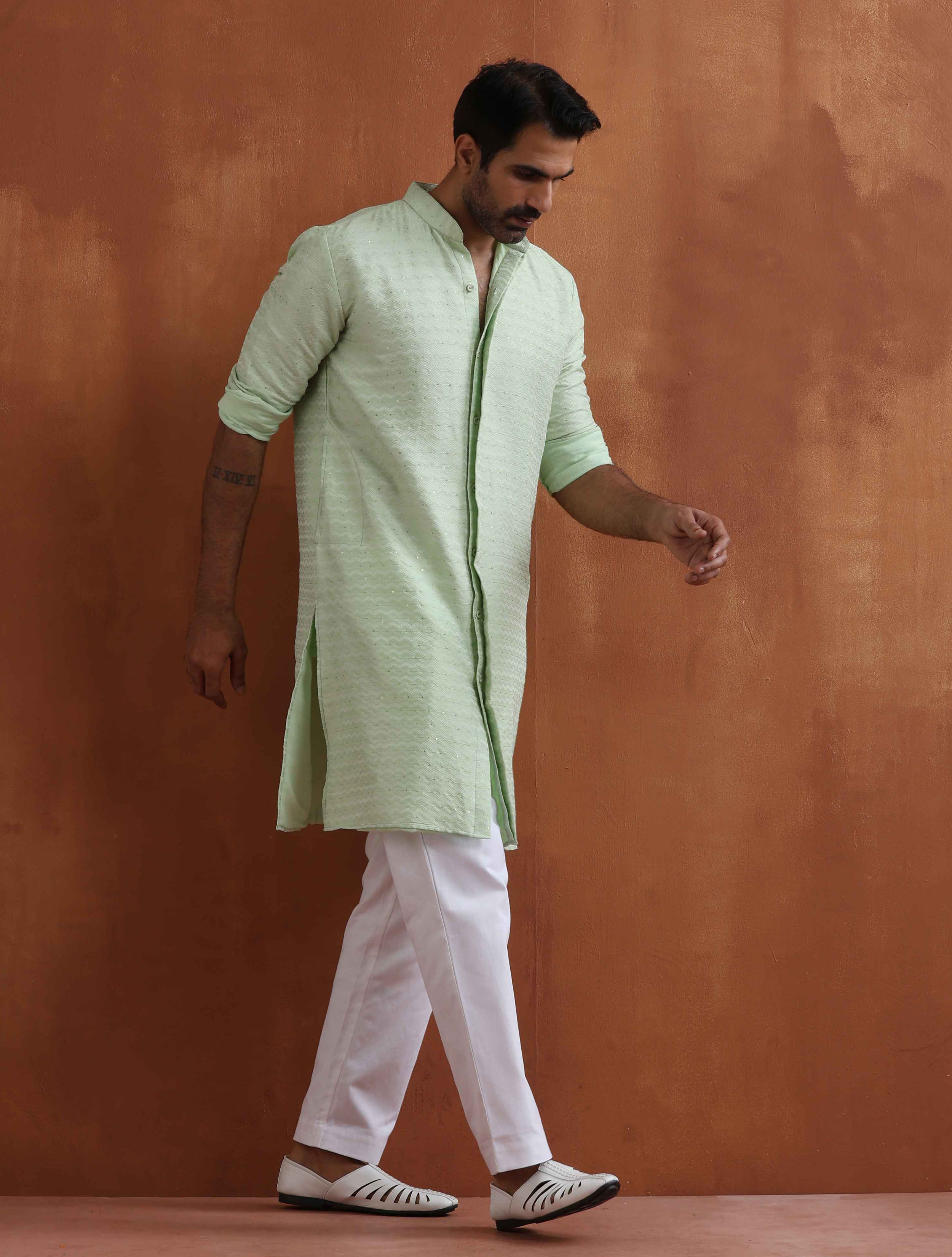 trueBrowns Men's Green Sequin Chanderi Kurta - Distacart