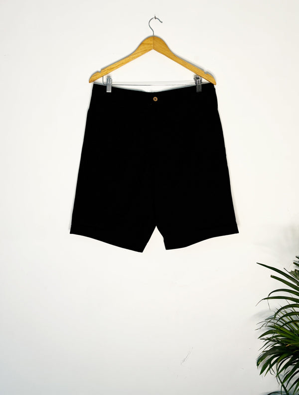 trueBrowns Black Men's Twill Shorts