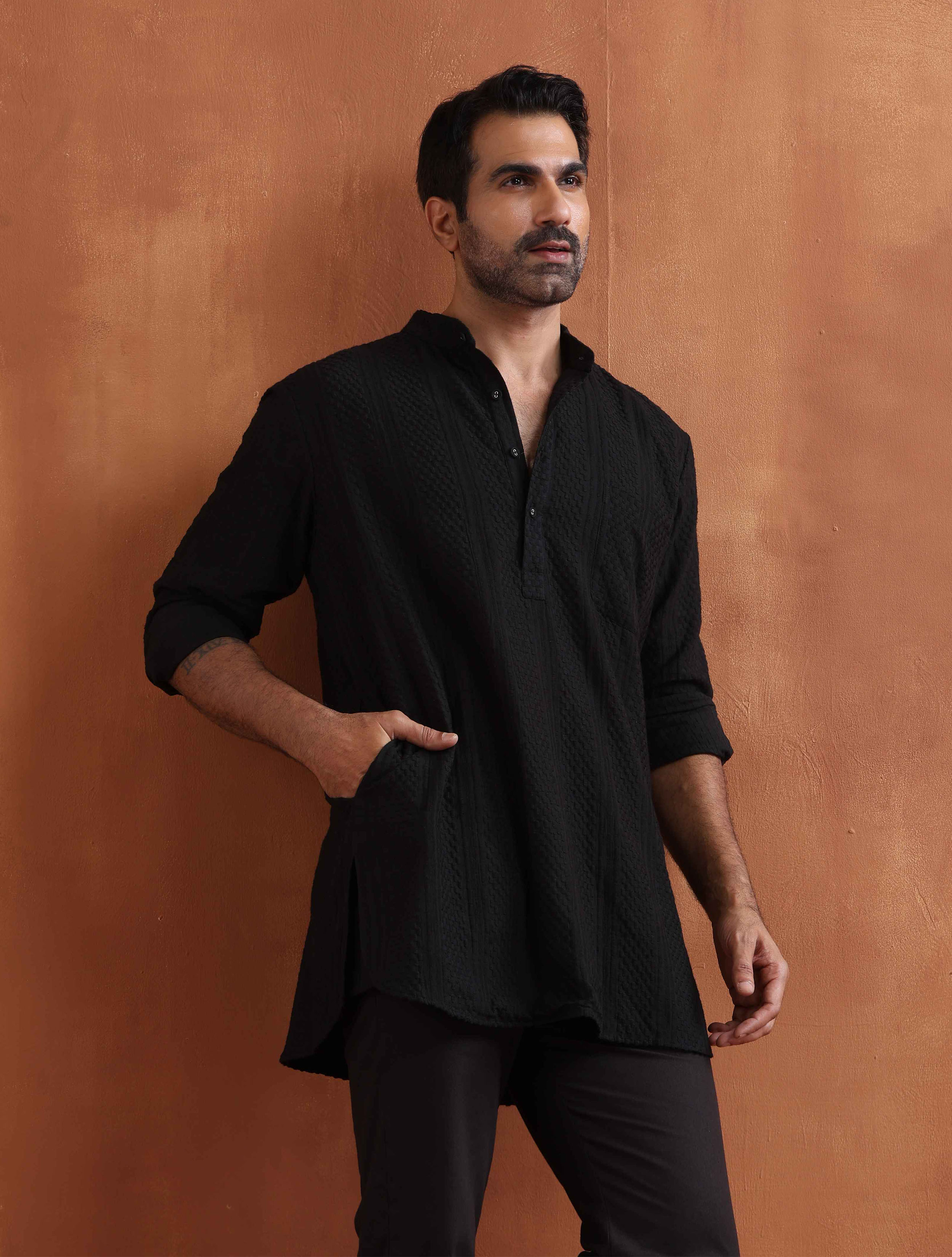 trueBrowns Men's Black Textured Cotton Dobby Short Kurta - Distacart