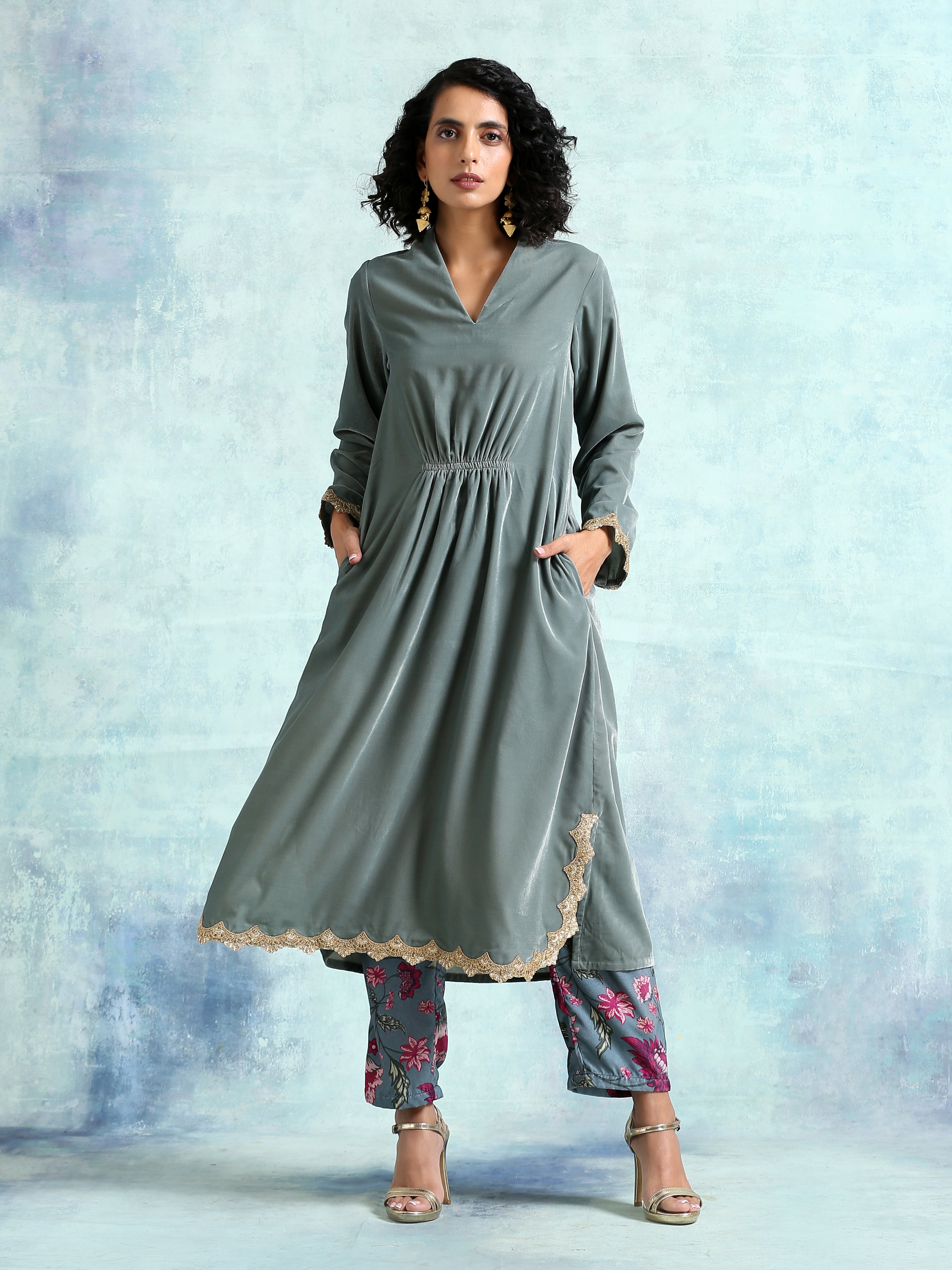 trueBrowns Grey Velvet Lace Kurta Pant Set - Distacart