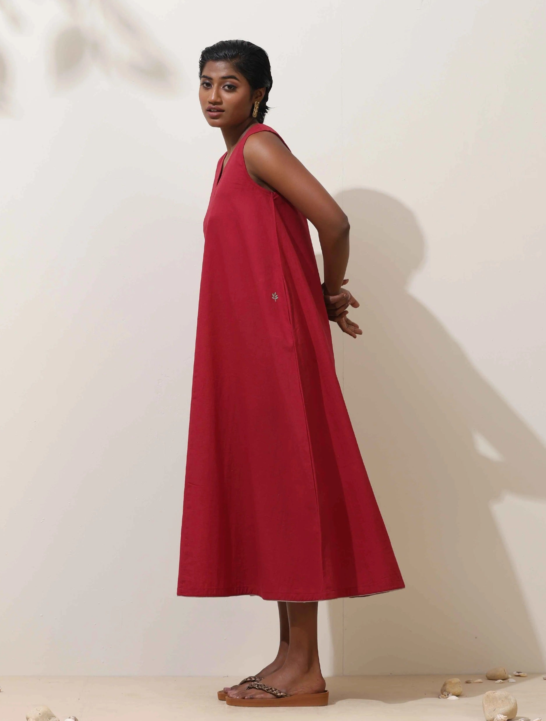 trueBrowns Maroon Cotton Linen Dress - Distacart