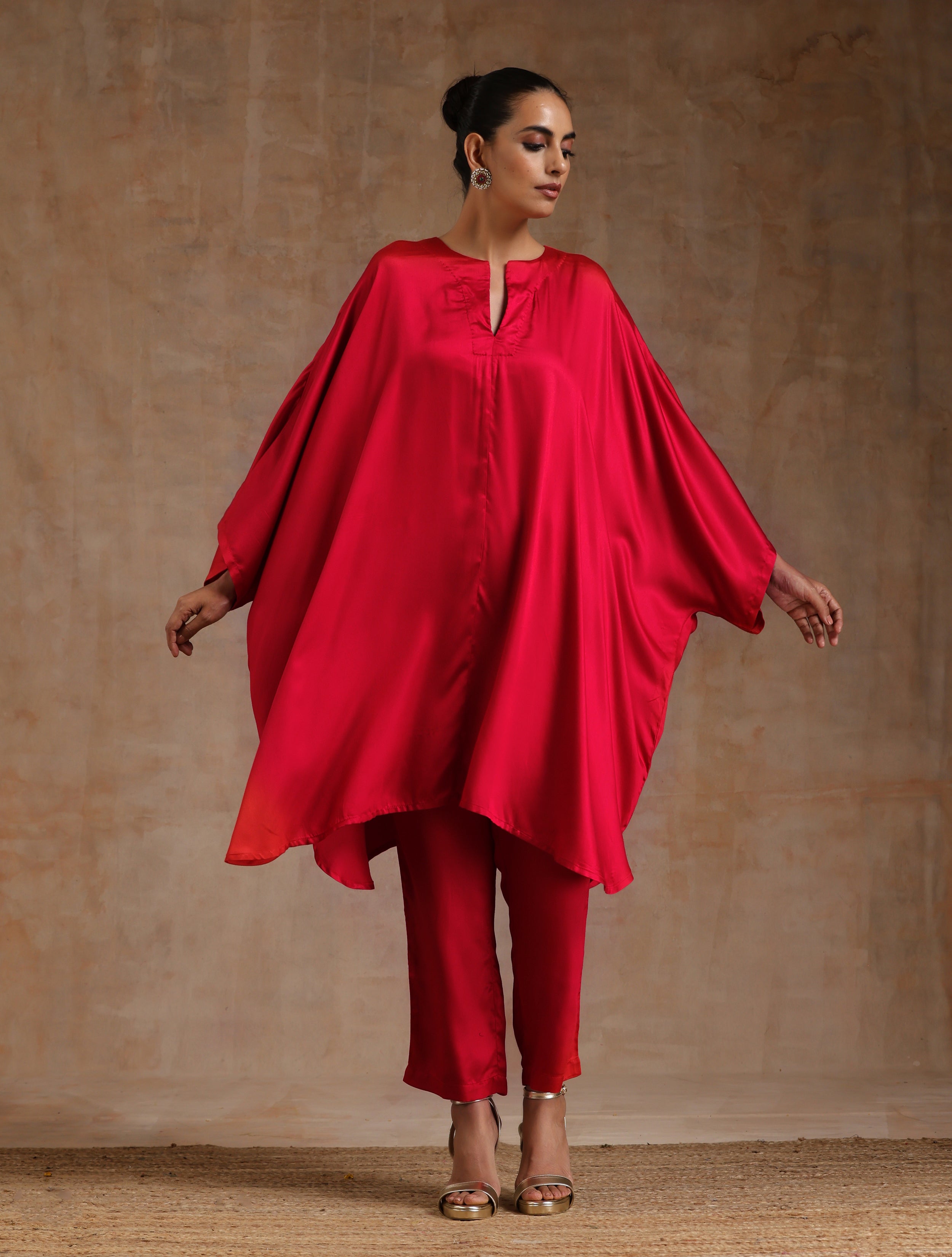 trueBrowns Red Modal Satin Oversized Round Co-Ord Set - Distacart